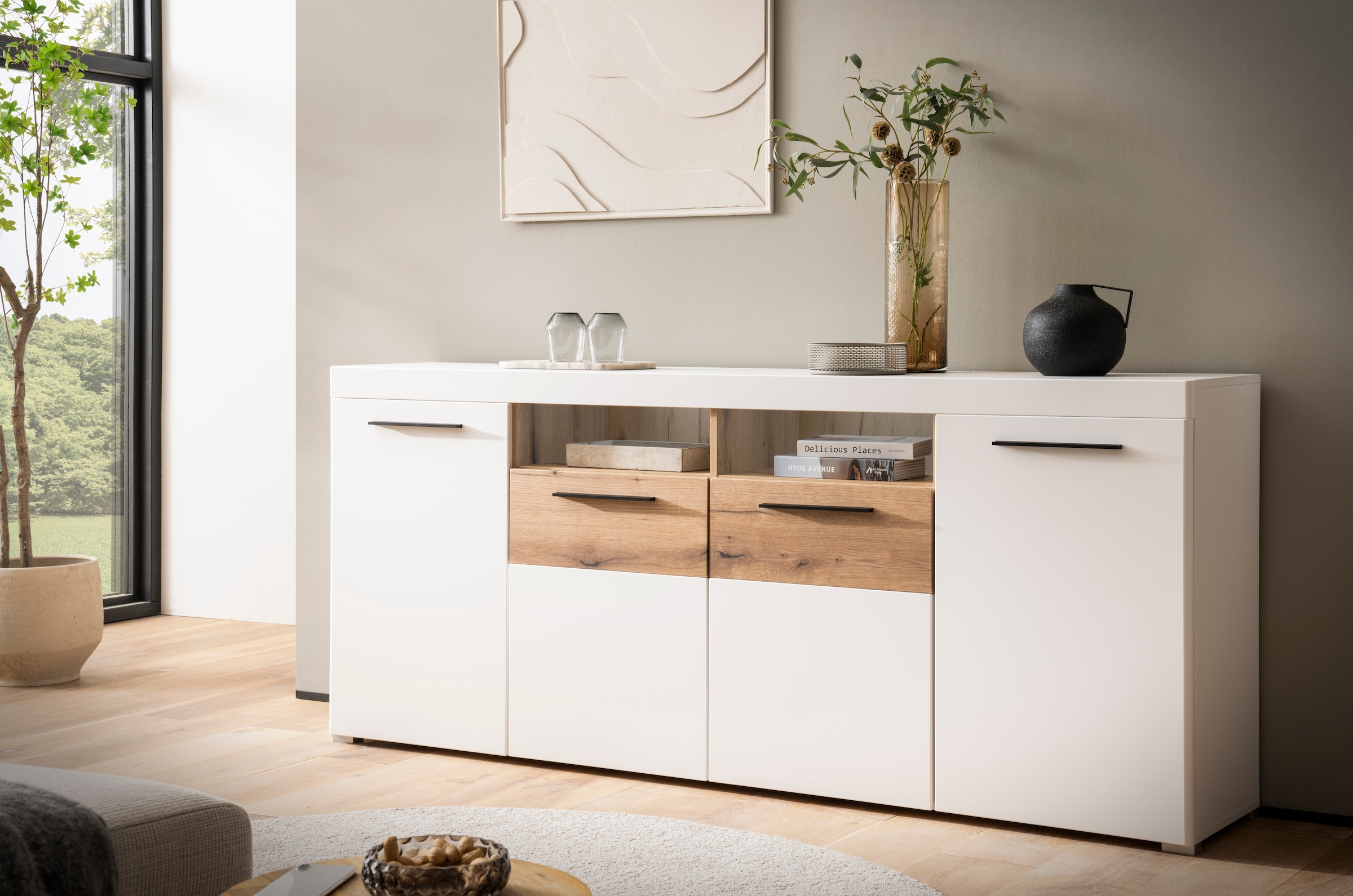 Home affaire Sideboard »Salerno, moderner Schrank, Highboard in Weiß mit Eiche Evoke Dekor« Metallgriffe, ausreichend Stauraum, vielseitig einsetzbar, 205cm breit