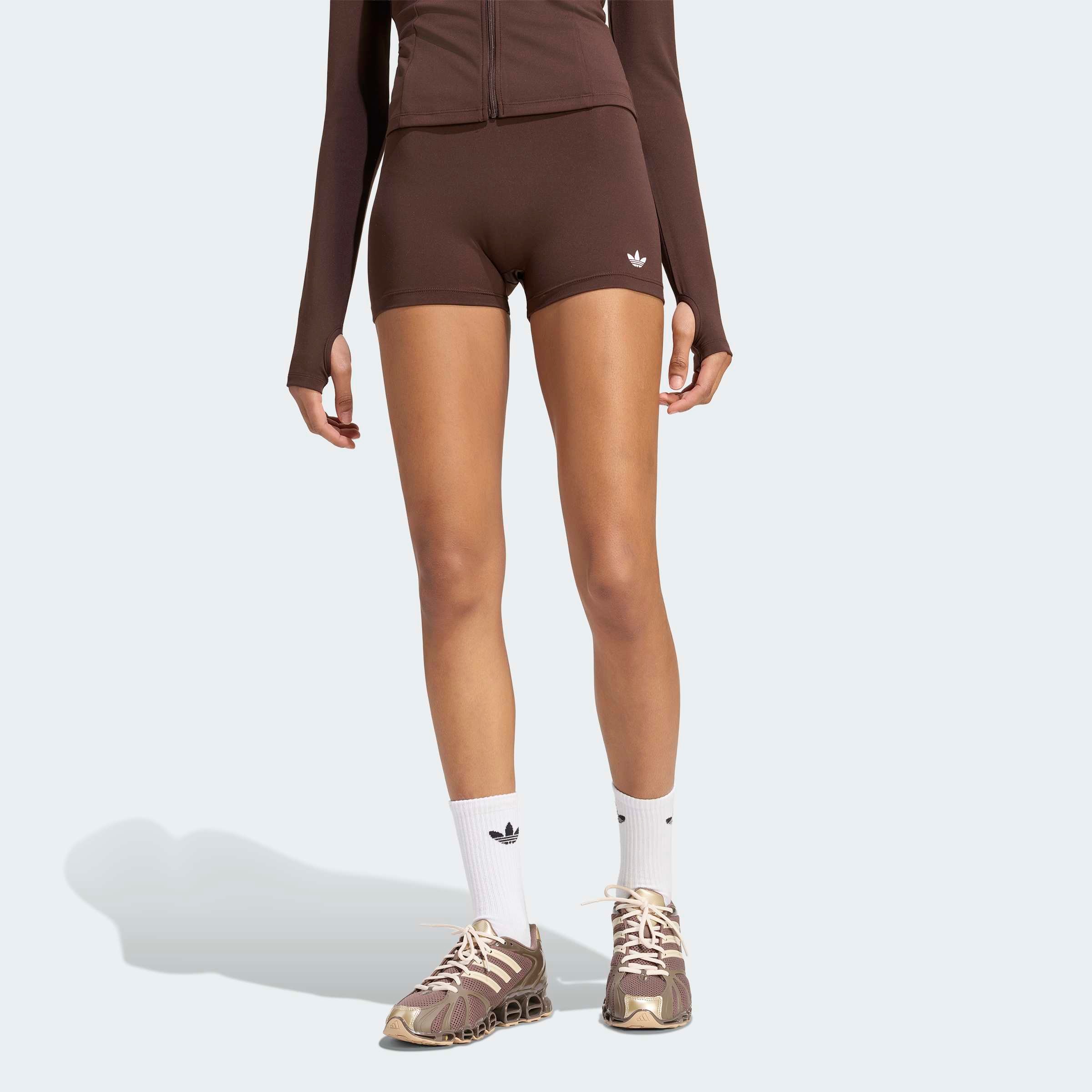 adidas Originals Shorts »ESS PES«  sportlicher Stil, ohne Verschluss, aus Polyester, enger Schnitt