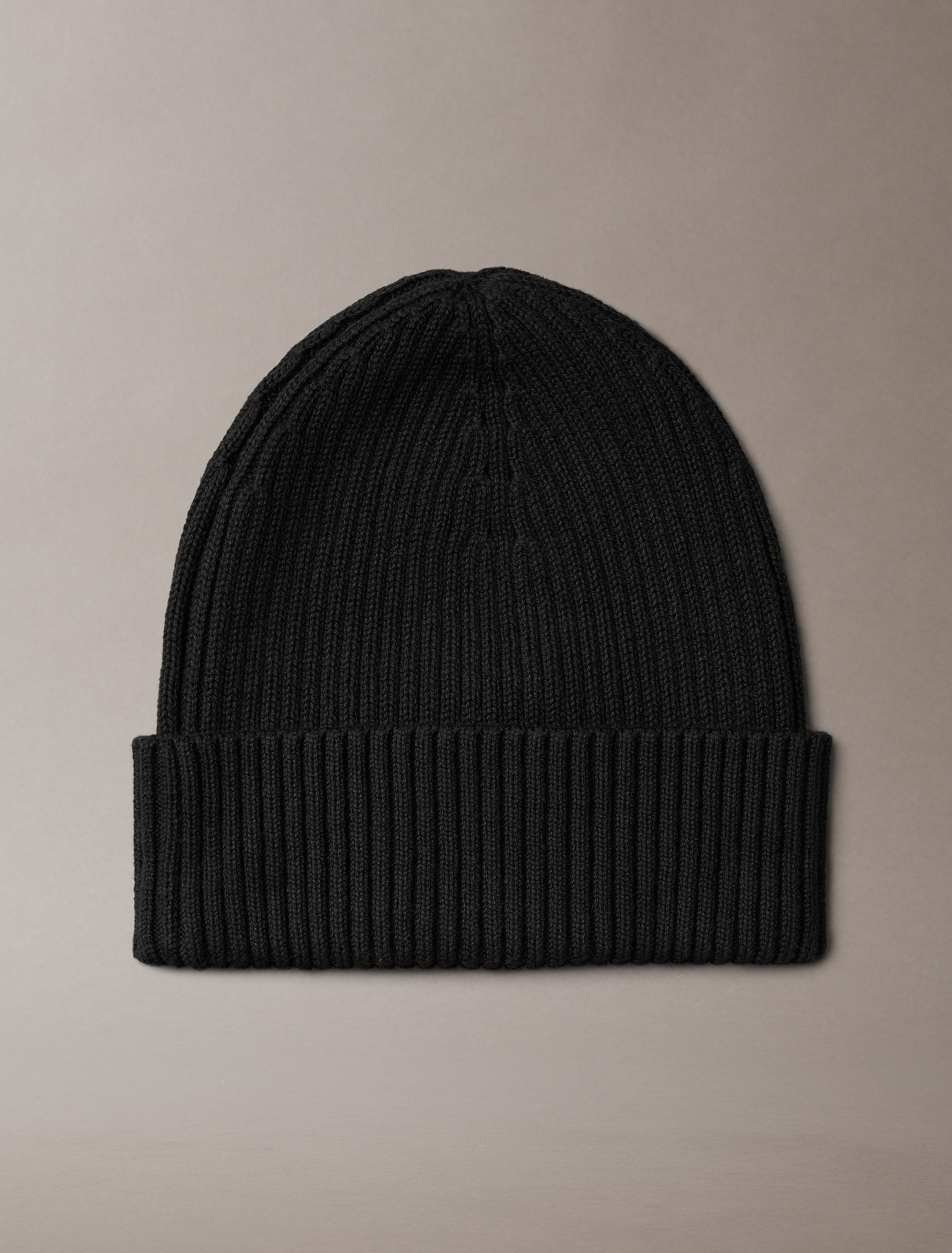Calvin Klein Strickmütze »PATCH CHUNKY RIB COTTON BEANIE«, Perfekt für den Alltag