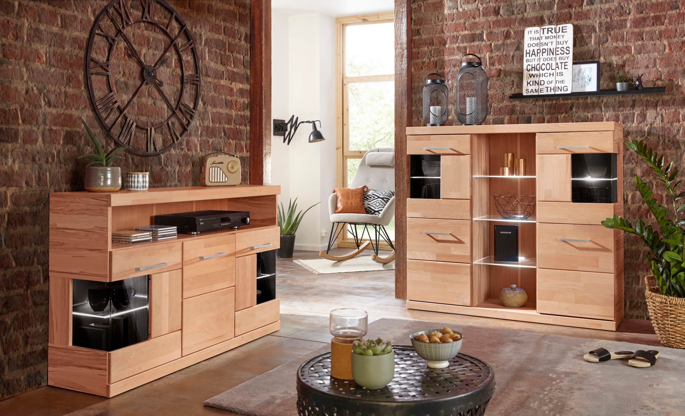 Home affaire Sideboard »Ribe,130cm breit,Fronten Massivholz,2Türen mit gehärtetem Glaseinsatz«, Korpus aus Holzwerkstoff, Metall Griffe,7 Fächer, Böden versetzbar