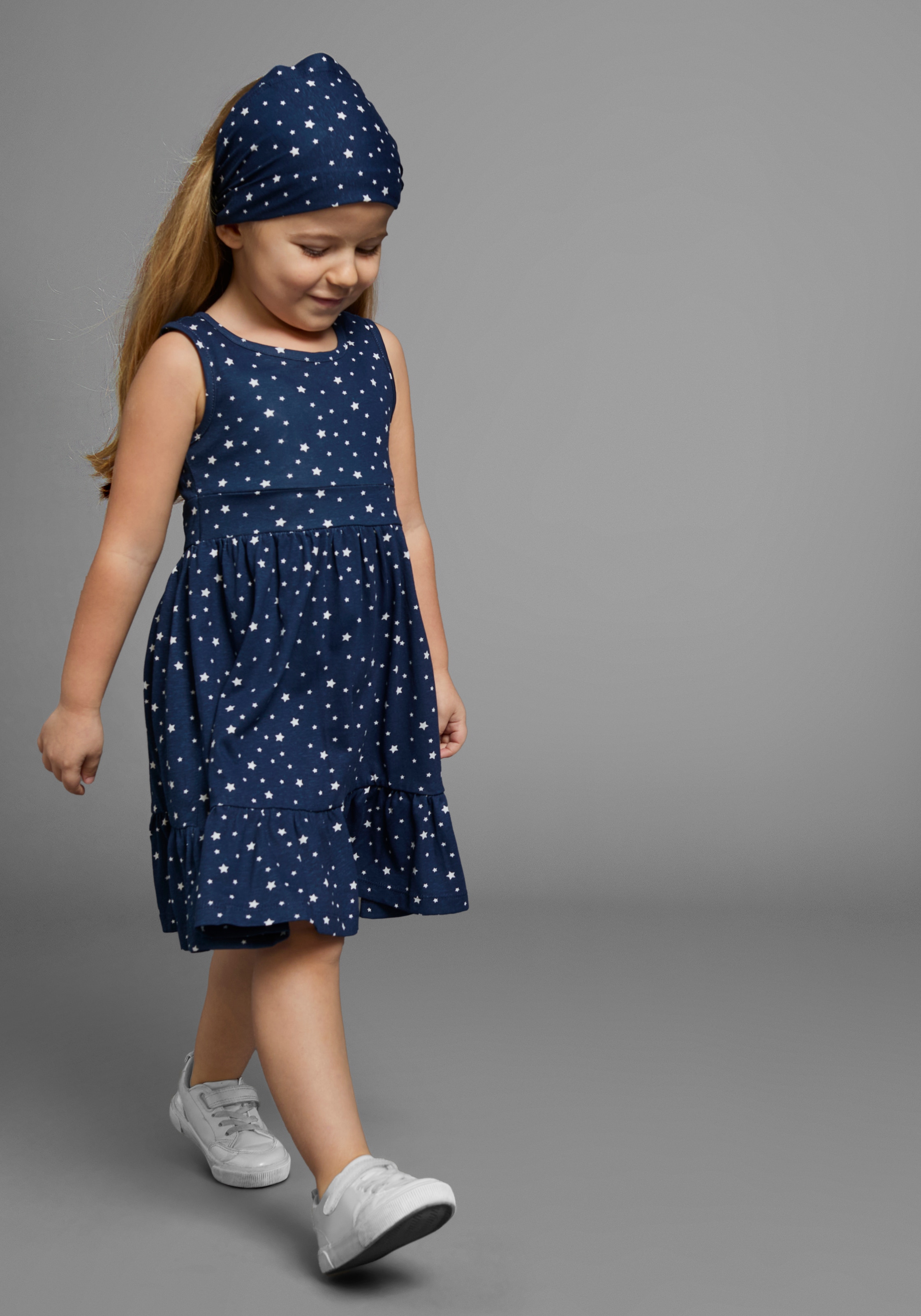 KIDSWORLD Jerseykleid »2tlg. Shirtkleid + Haarband im niedlichen Sternen-Allover«, (Set, 2 tlg.), festliche Anlässe, knielang, verspielter Stil, aus Baumwolle