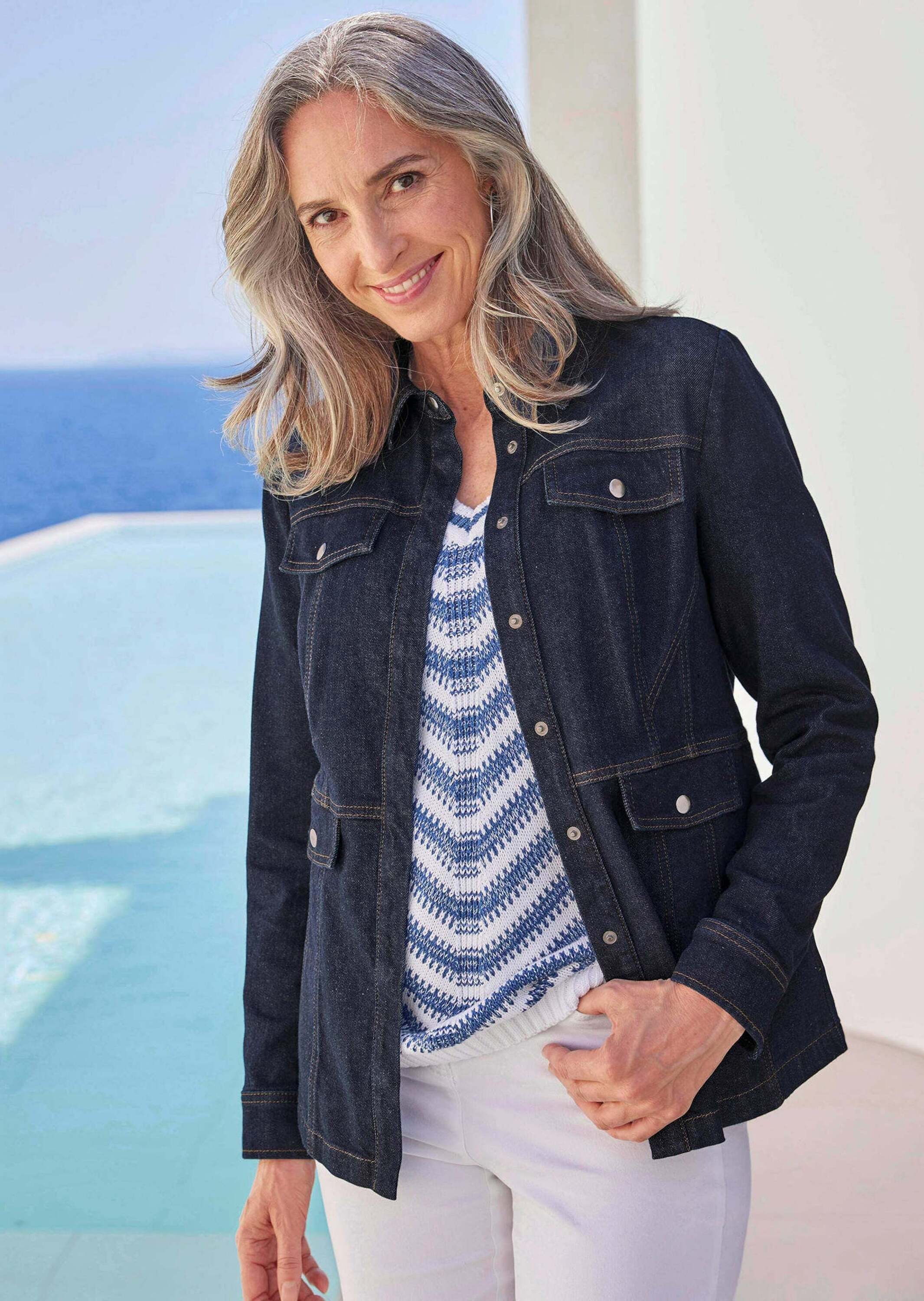 GOLDNER Kurzjacke »Kurzgröße Jeansjacke mit sportlichen Details« figurformende aufwendige Nähte