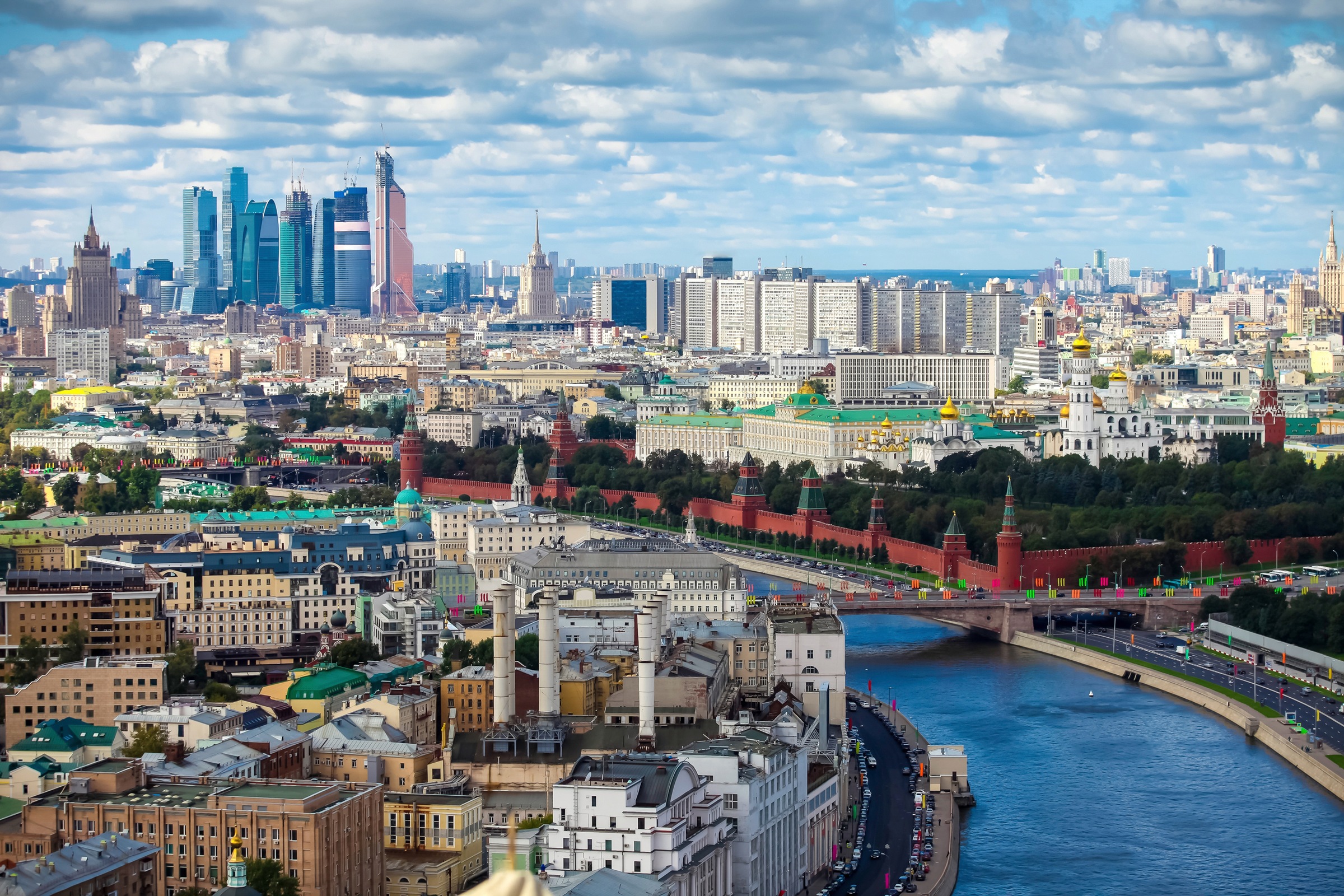 Fototapete »MOSKAU-STADT FLUSS SKYLINE BRÜCKEN KREML ROTE PLATZ«