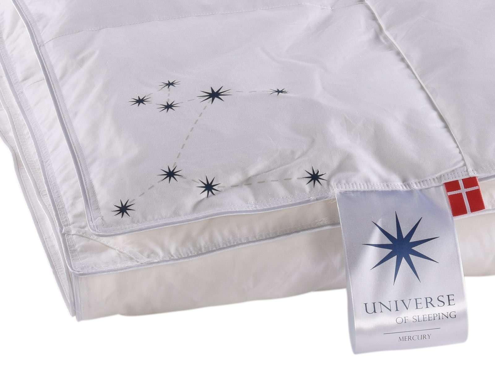 Universe of sleeping Daunenbettdecke »Mercury, natürliche Materialien, Made in Denmark«, leicht, Füllung neue, weiße Entendaunen & Federn, Klasse I, Bezug Baumwolle, (1 St.), Hochwertige Bettdecke, 3 Wärmeklassen, individuelles Schlafkomfort