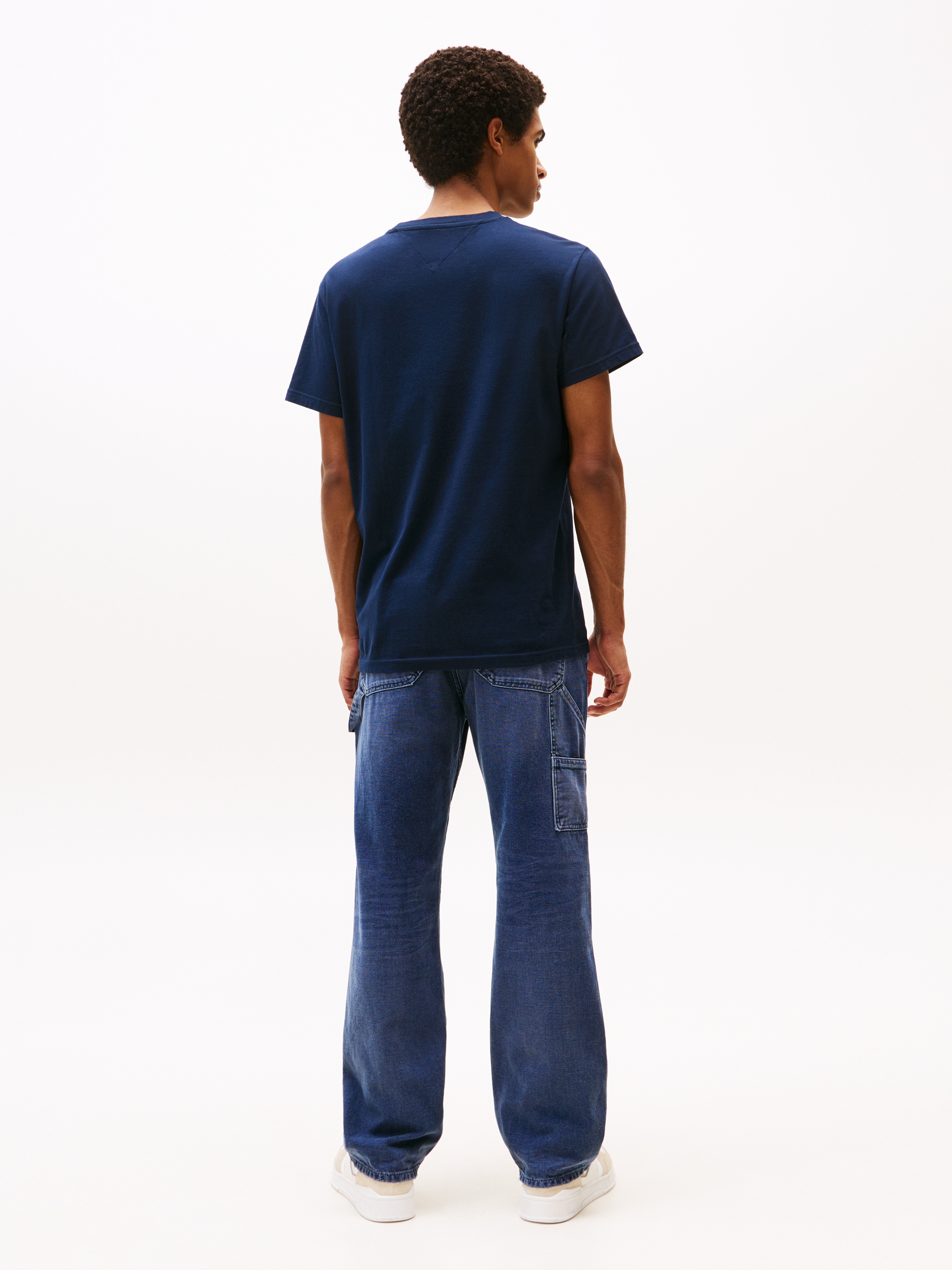 Tommy Jeans T-Shirt »TJM SLIM LINEAR CHEST TEE EXT«, Mit Rundhalsausschnitt