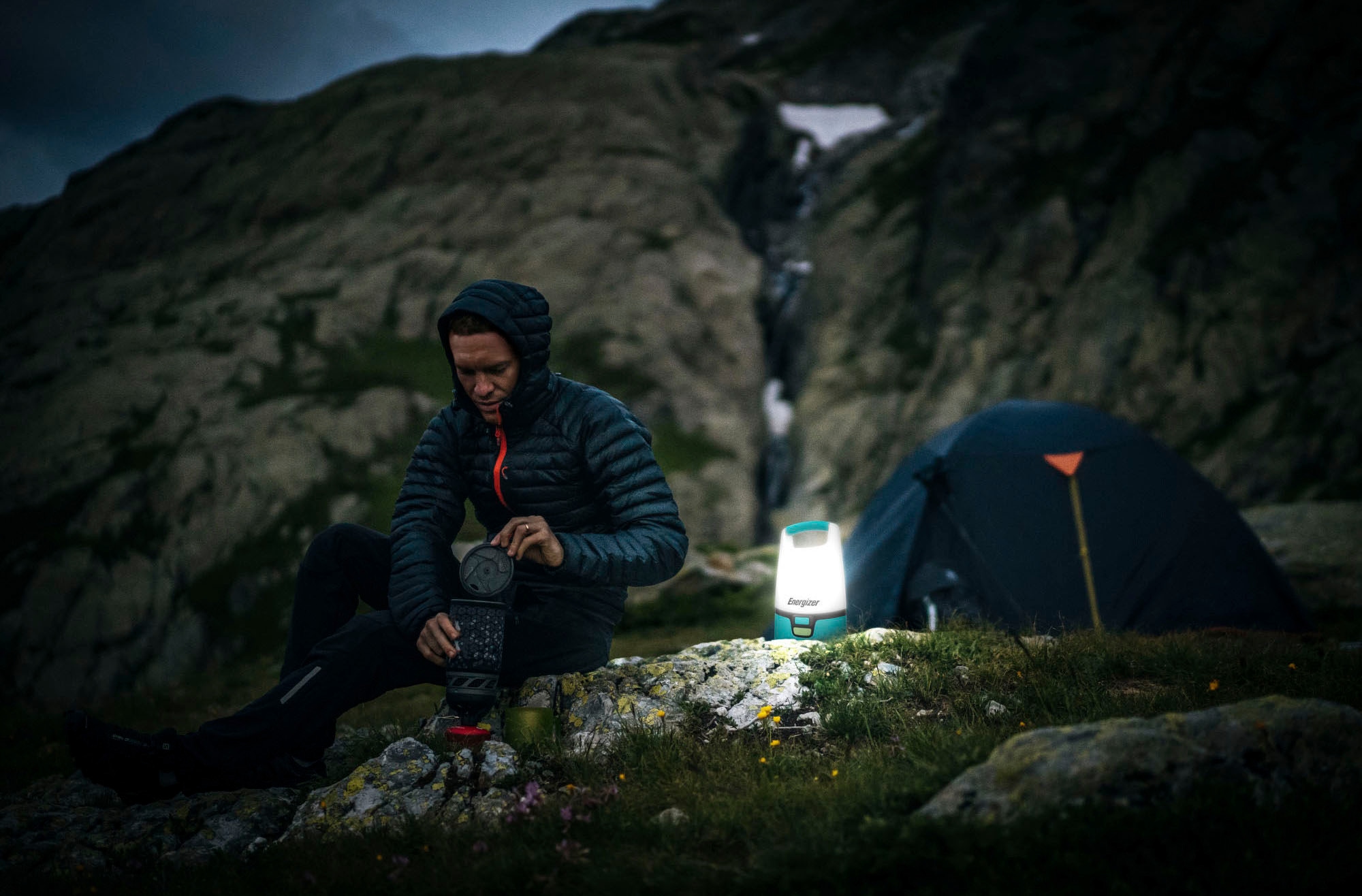 Energizer Laterne »Hybrid Powered«, Outdoor Lampe/Camping Leuchte