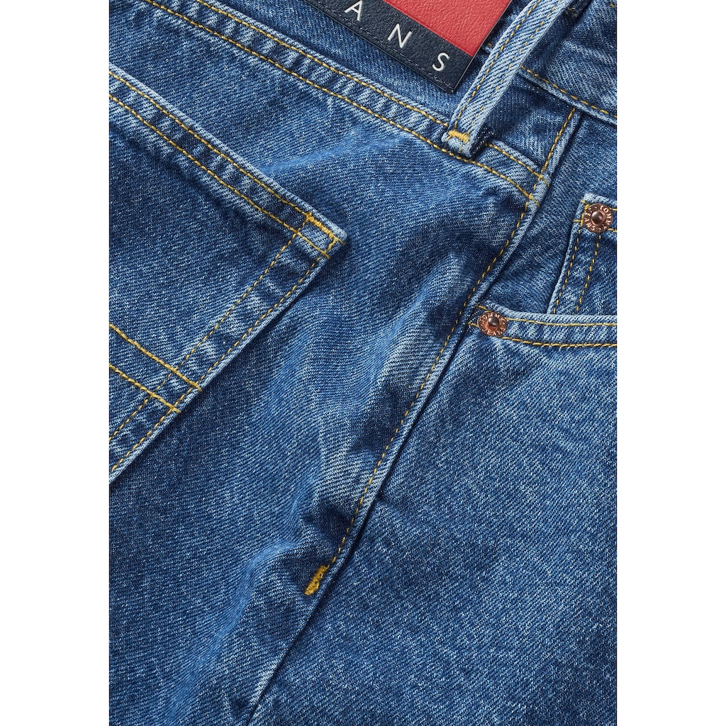 Tommy Jeans Jeansrock »MOM UH SKIRT AH4035«, Webrock mit Logostickerei