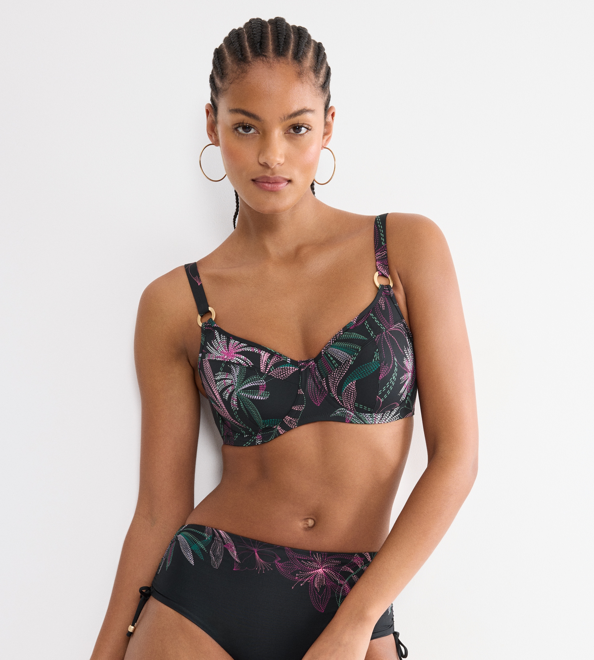 Triumph Bügel-Bikini-Top »Summer Tropics W 01« Minimizer - verkleinert die Brust optisch um eine Cup-Größe