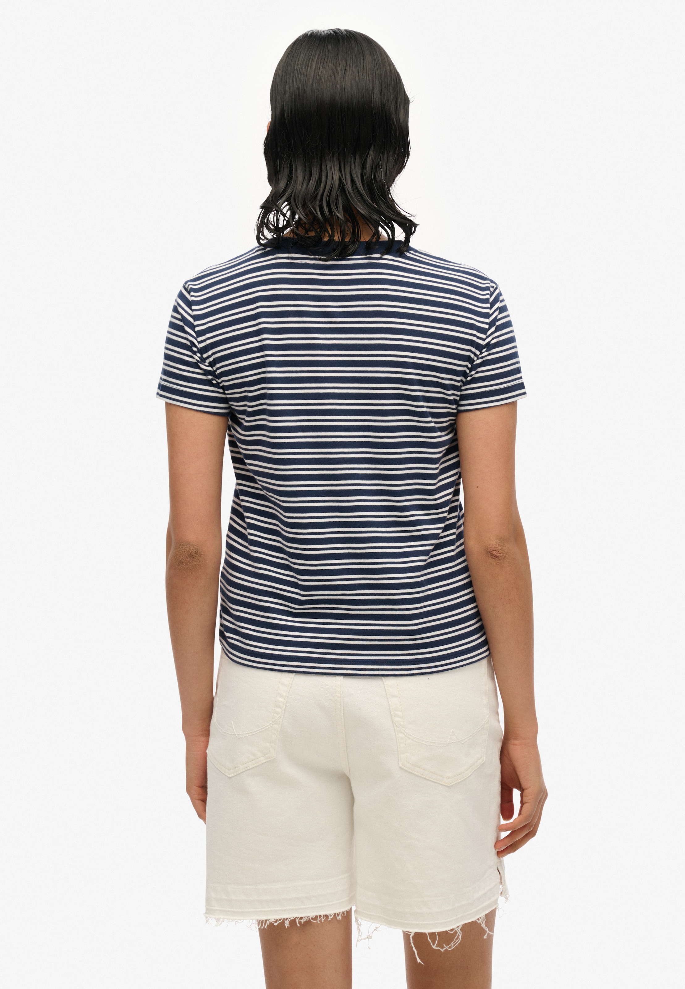 Superdry T-Shirt »ESSENTIAL LOGO STR FITTED TEE«, angenehmes Tragegefühl durch besonders weiche Haptik
