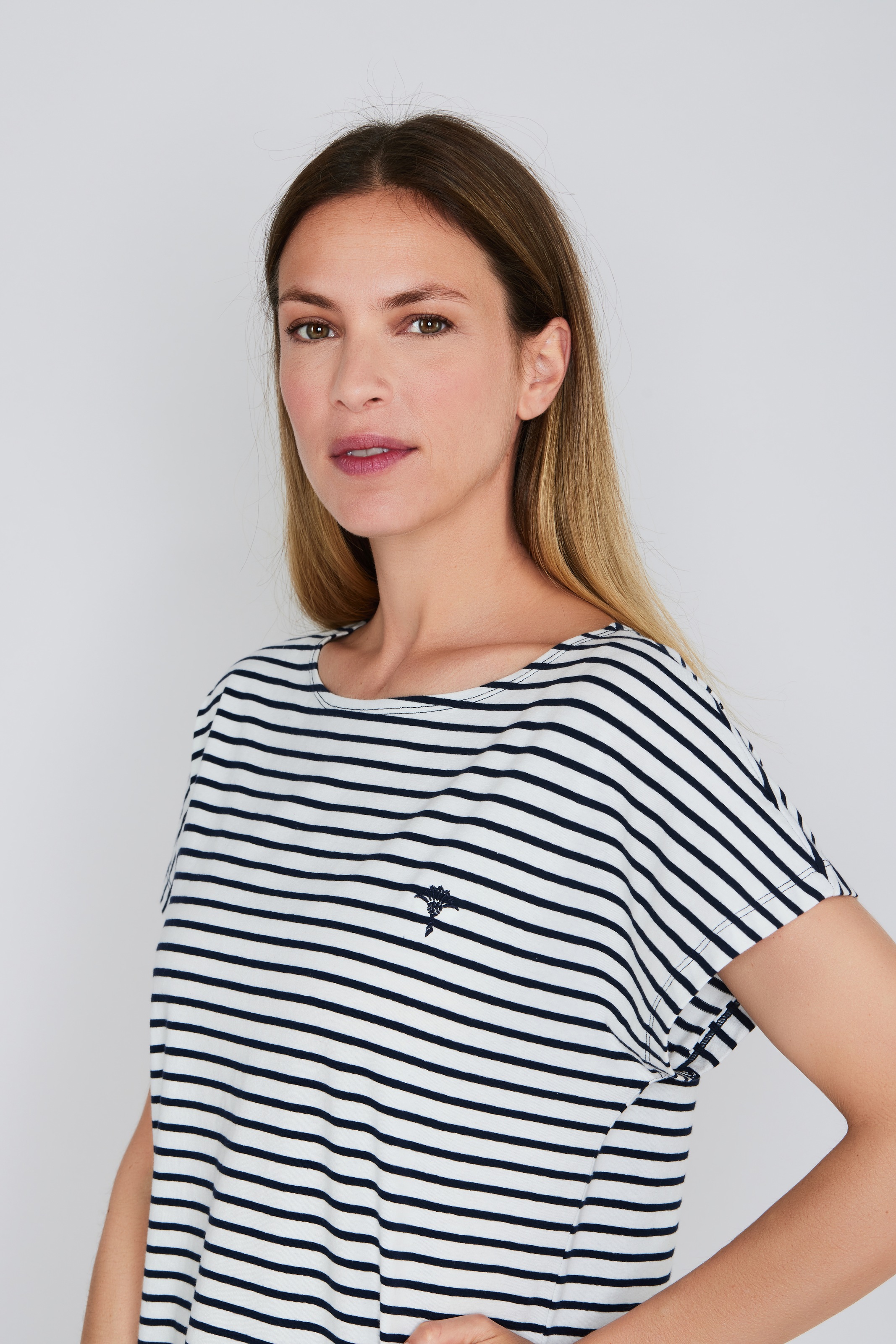 JOOP! Nachthemd »Cosy« Ohne Taschen kurzärmelig, Cornflower-Stitching, gestreift