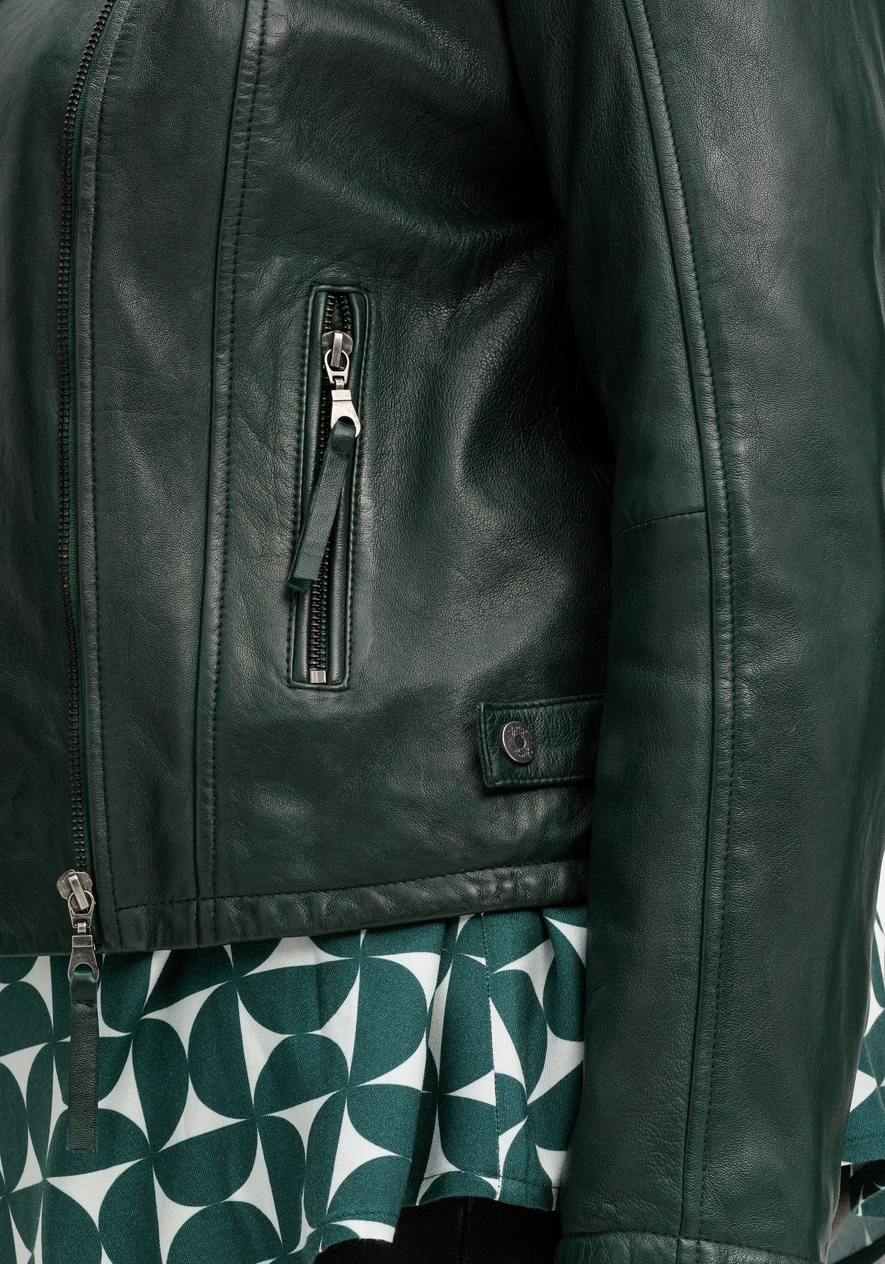 Sheego Lederjacke »Bikerjacke aus Lammnappa, im Biker-Stil«