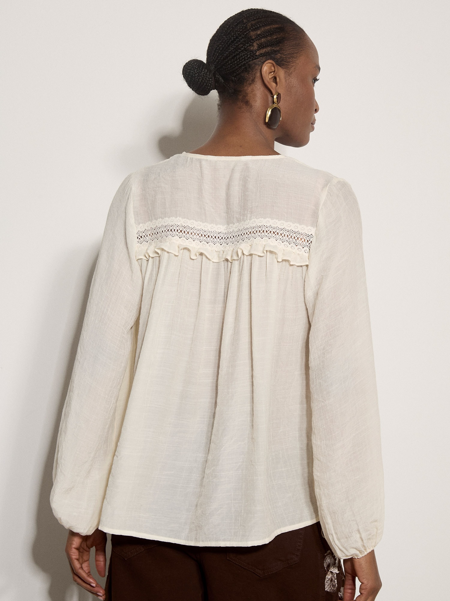 Apricot Spitzenbluse »Häkelbluse mit Schimmereffekt« mit Rüschenbesatz