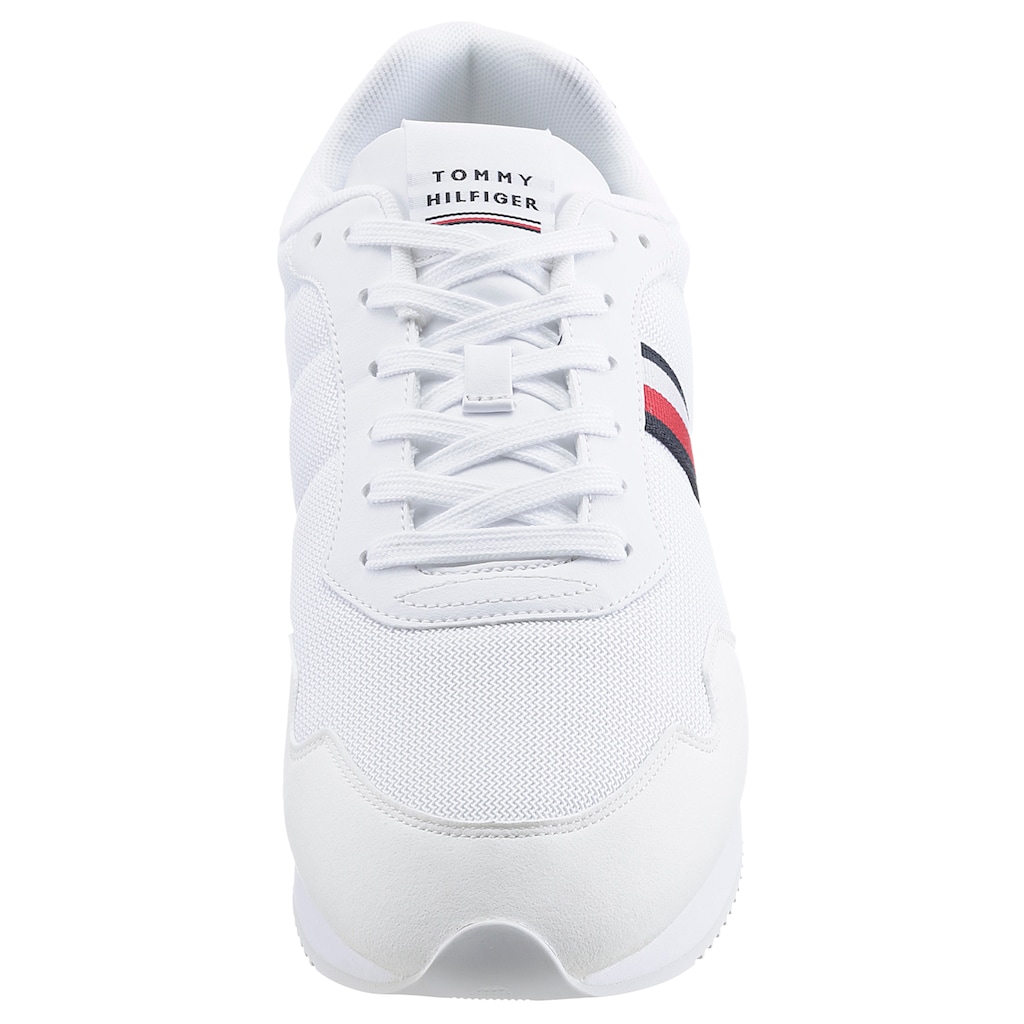Tommy Hilfiger Sneaker »CORE LO RUNNER«, mit seitlichen Streifen, Freizeitschuh, Halbschuh, Schnürschuh