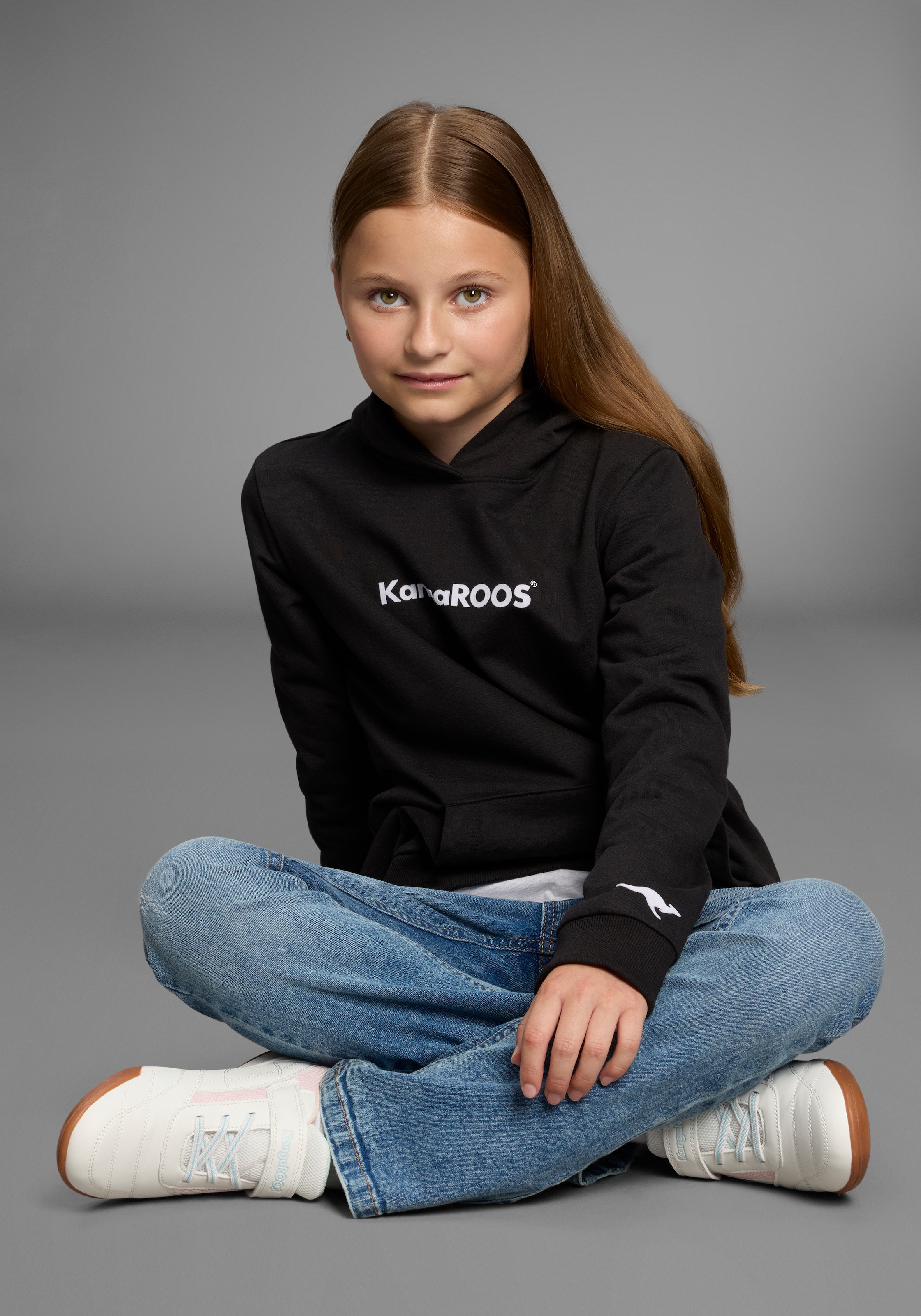 KangaROOS Kapuzensweatshirt »Hoodie mit Logoprint«, Langarm, bedruckt, aus Sweatware mit Baumwolle, mit Kängurutasche