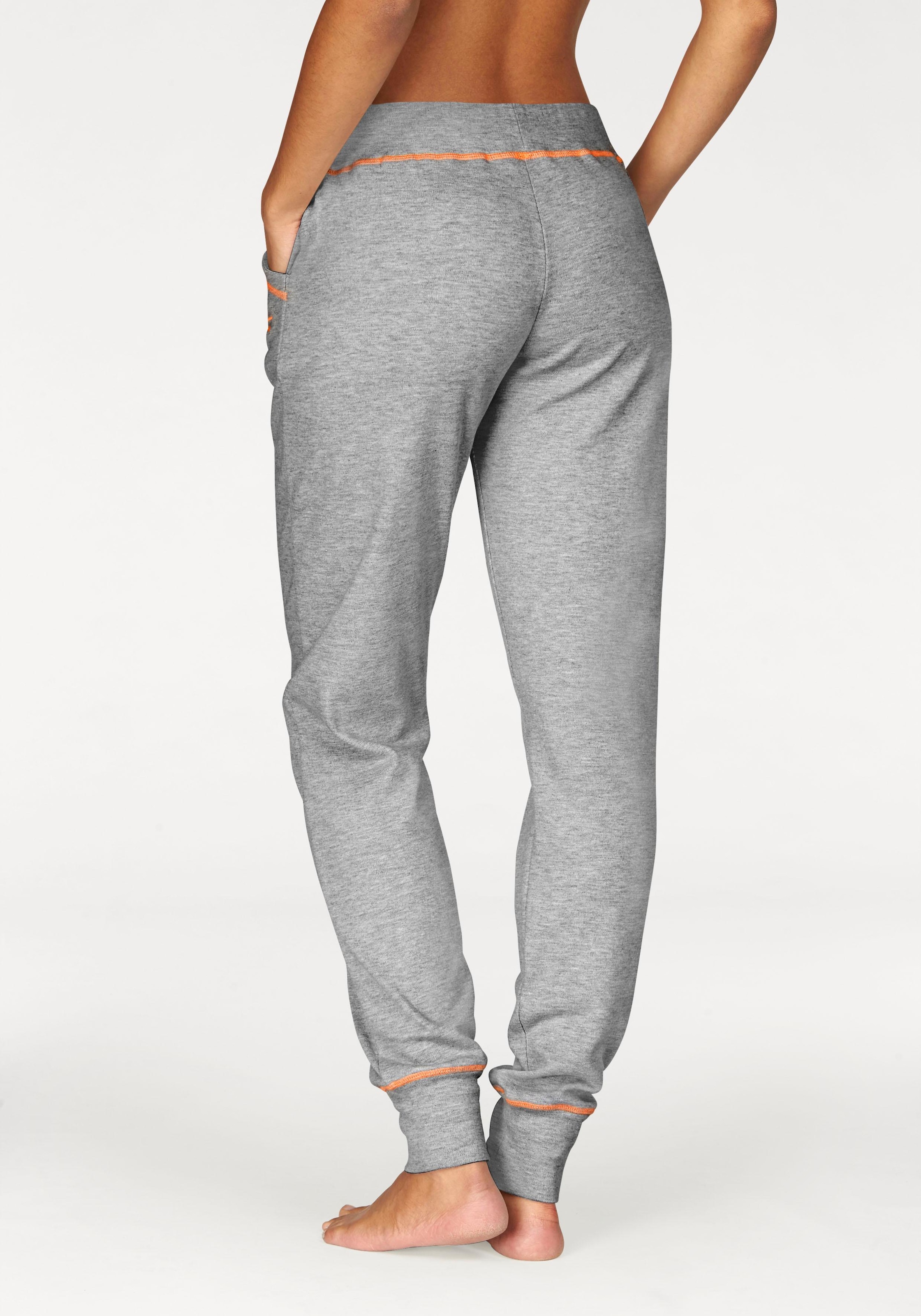 kontrastfarbenen mit ♕ Bench. bei Loungewear, Nähten, Loungewear Loungeanzug Relaxhose,