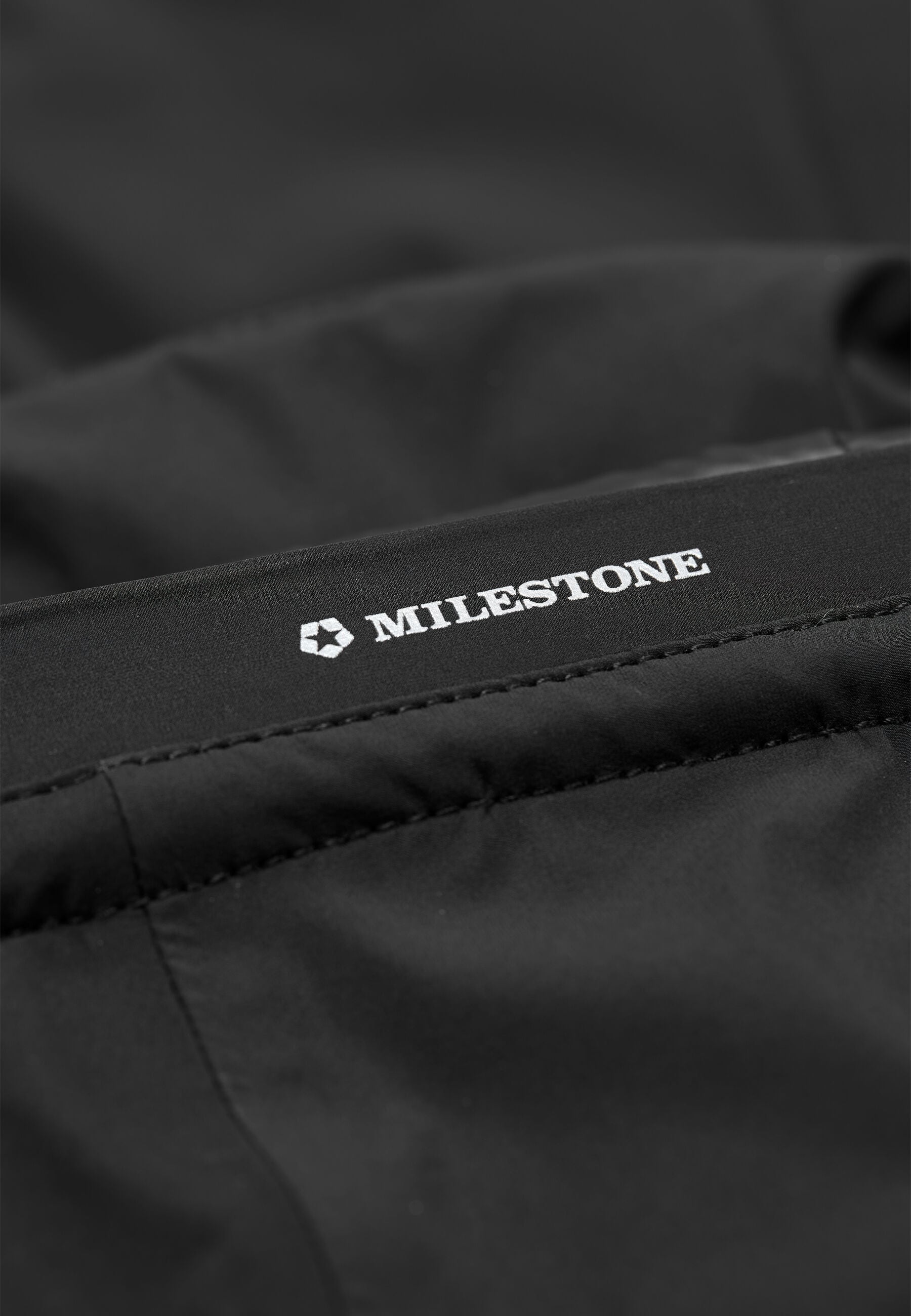 Milestone Winterjacke »MSRichmond« mit Kapuze mit leicht taillierter Passform