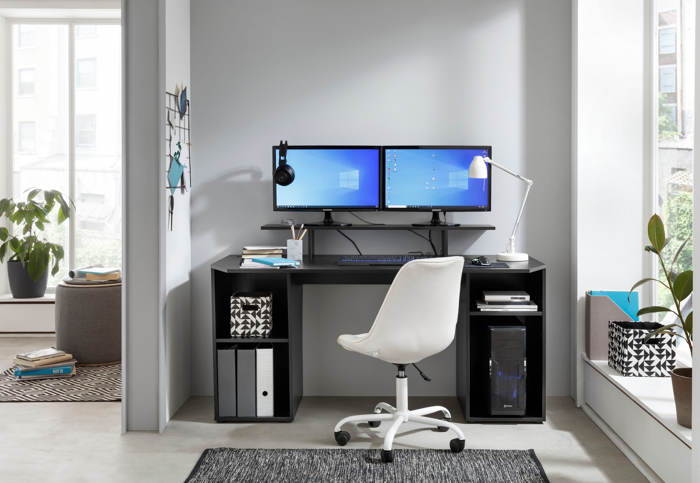 Den idealen Computertisch fürs Büro finden | UNIVERSAL