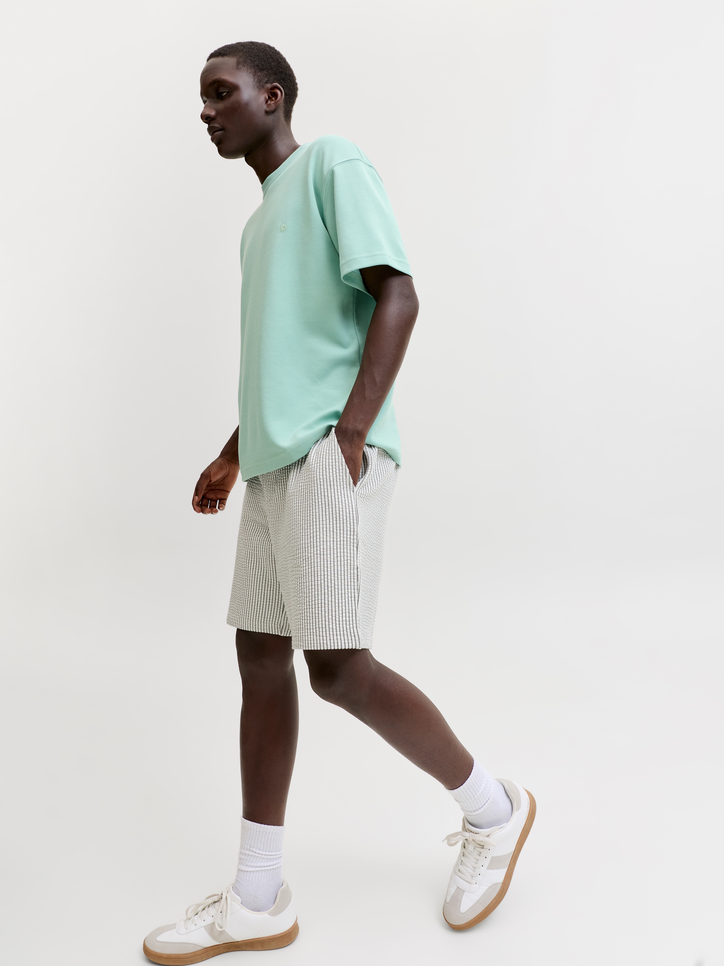 Jack & Jones Shorts »JPSTKARL MAY JOGGER SHORTS REG RET«  aus Baumwollmischung, mit elastischem Bund, in Stretch-Qualität