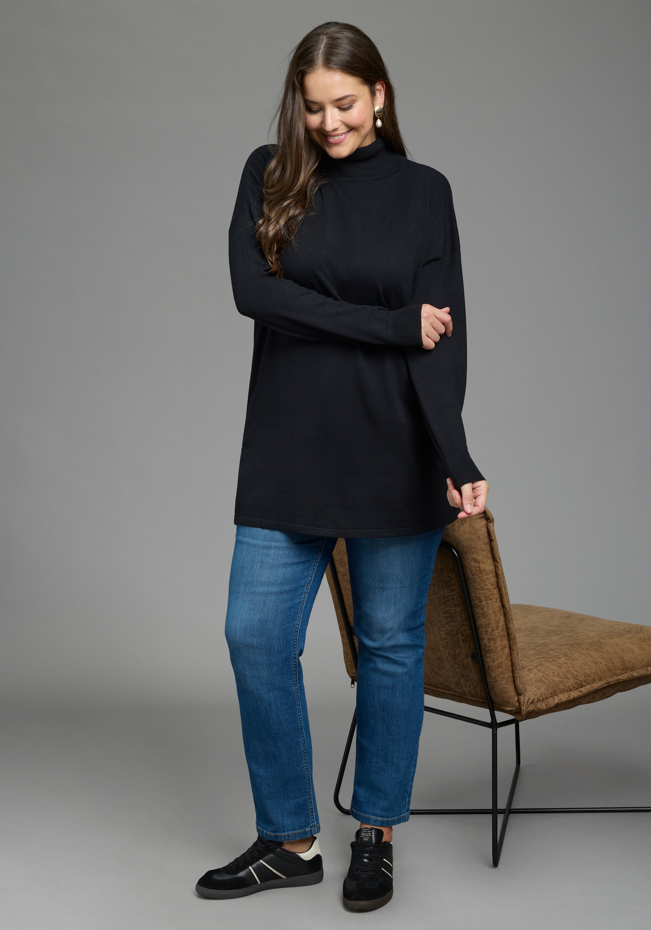 Laura Scott CURVE Rollkragenpullover »Große Größen« figurumspielende Passform, mit Rippbündchen an den Ärmeln, Langarm