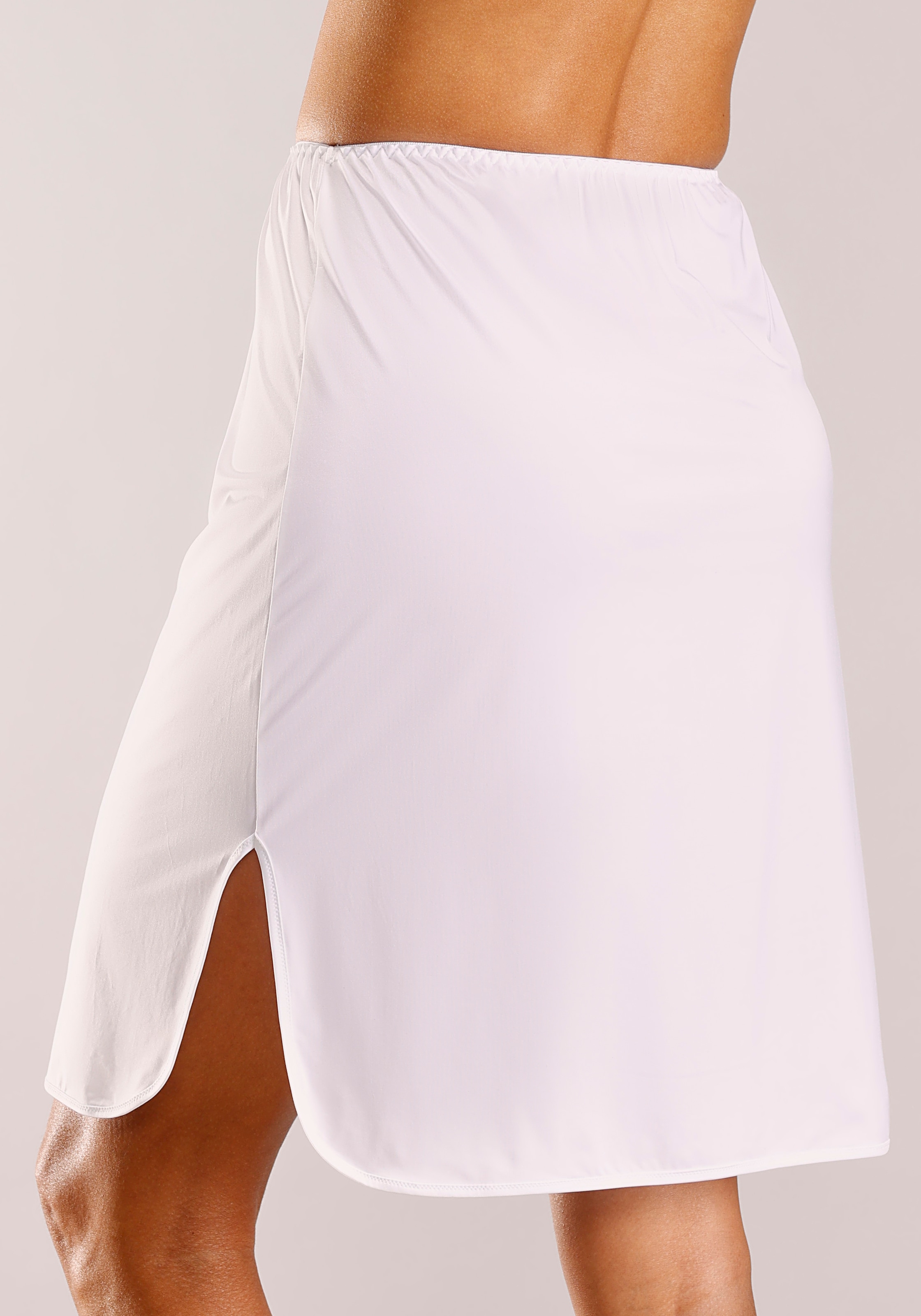 Nuance Unterrock aus fließendem Material für eine mittlere Länge, Basic Dessous