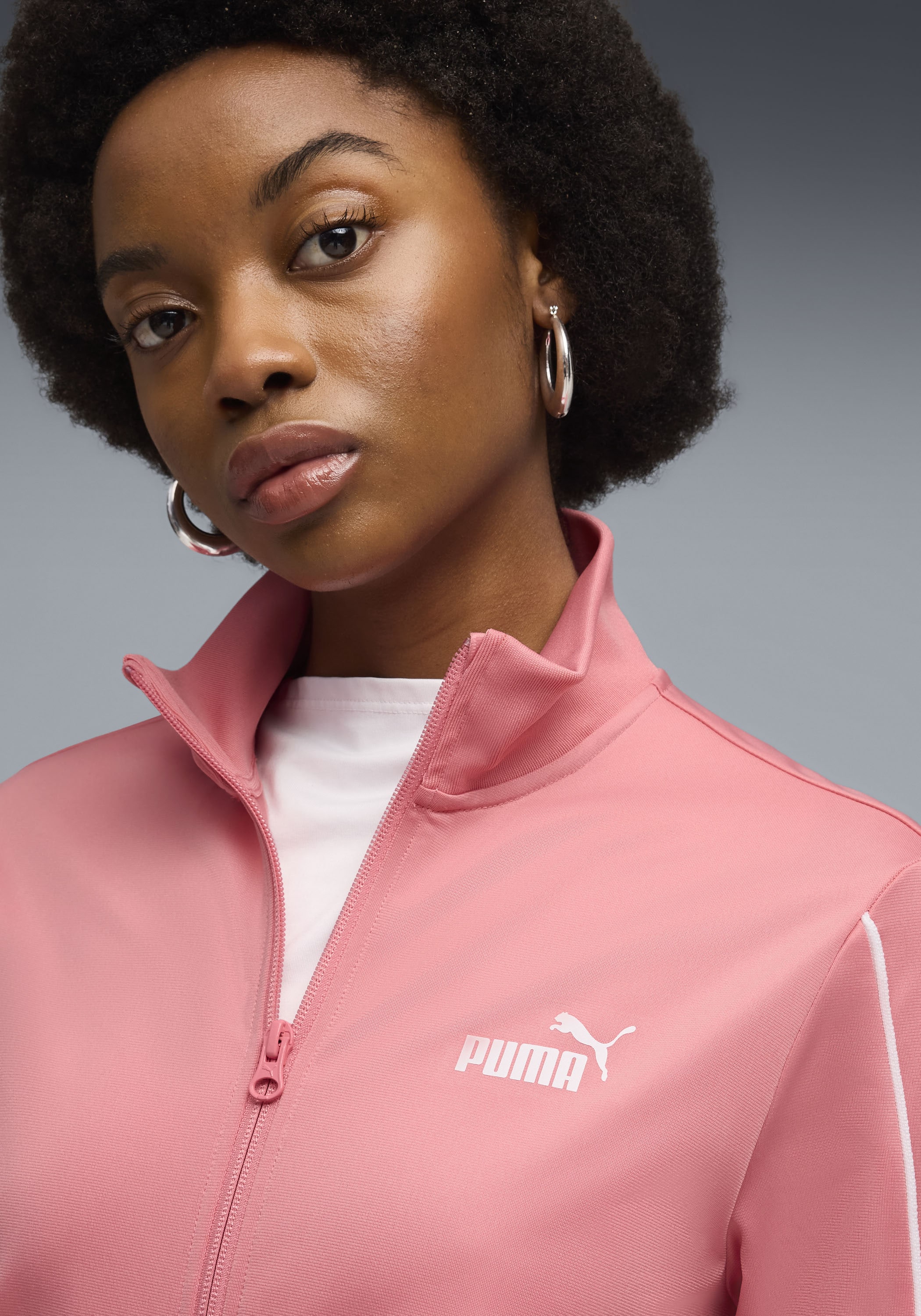 PUMA Trainingsanzug »POLY SUIT CL« 2 tlg. für vielseitige sportliche Aktivitäten, Regular Fit, ohne Kapuze