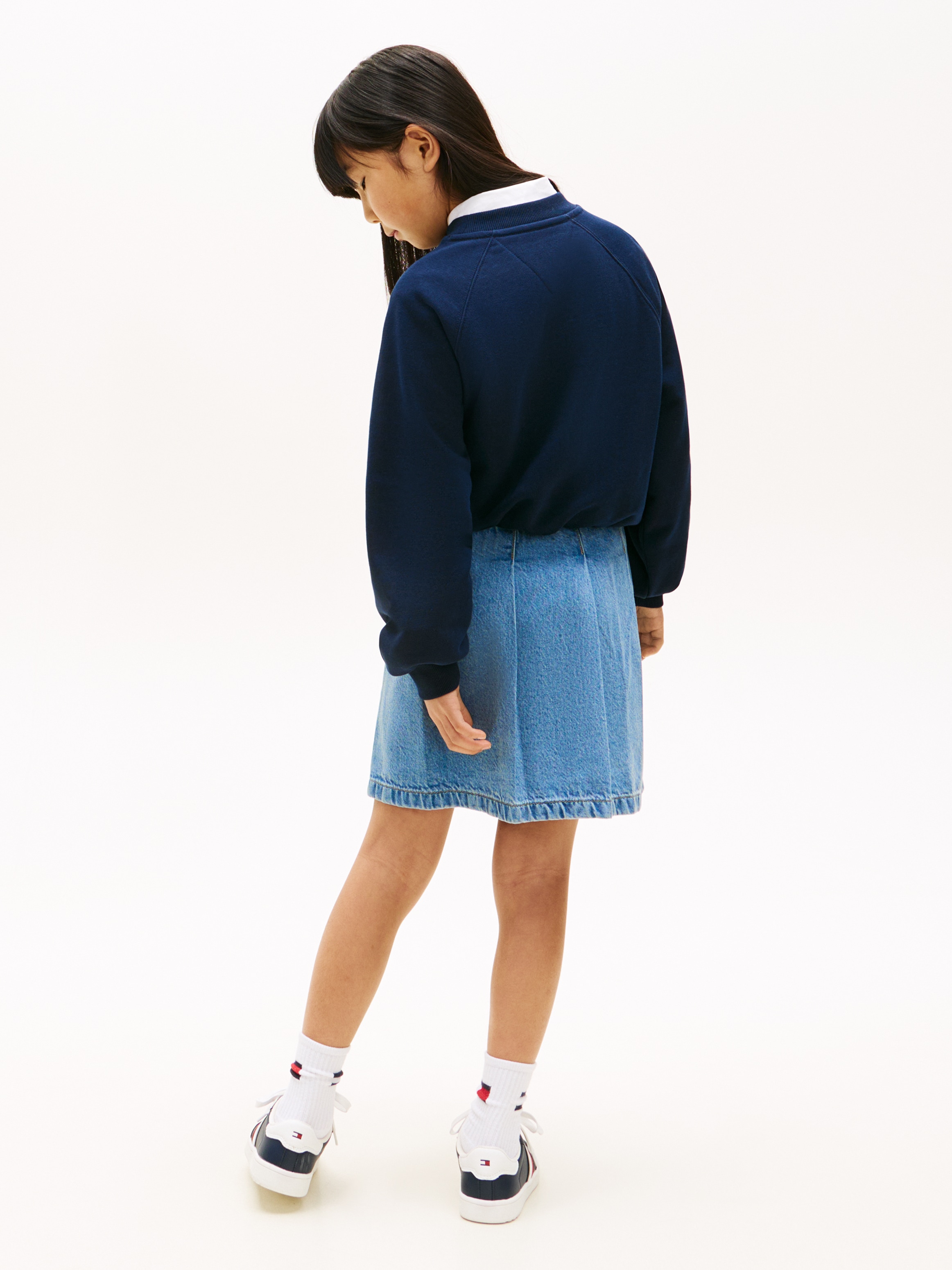 Tommy Hilfiger Sweatshirt »TOMMY WAVE FLAG CREWNECK«, Kinder bis 16 Jahre, verdeckter Saum, relaxed fit
