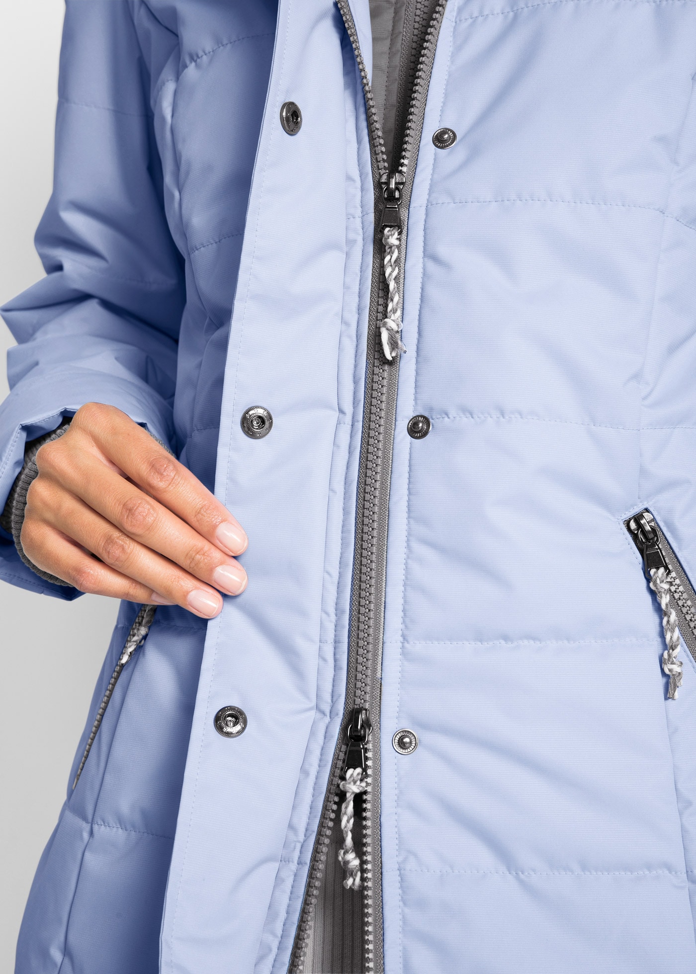 bonprix Winterjacke »Winterjacke in 2-in1 Optik« mit Kapuze mit 2-in-1 Optik, mit integriertem Fleeceeinsatz, Slim fit Passform