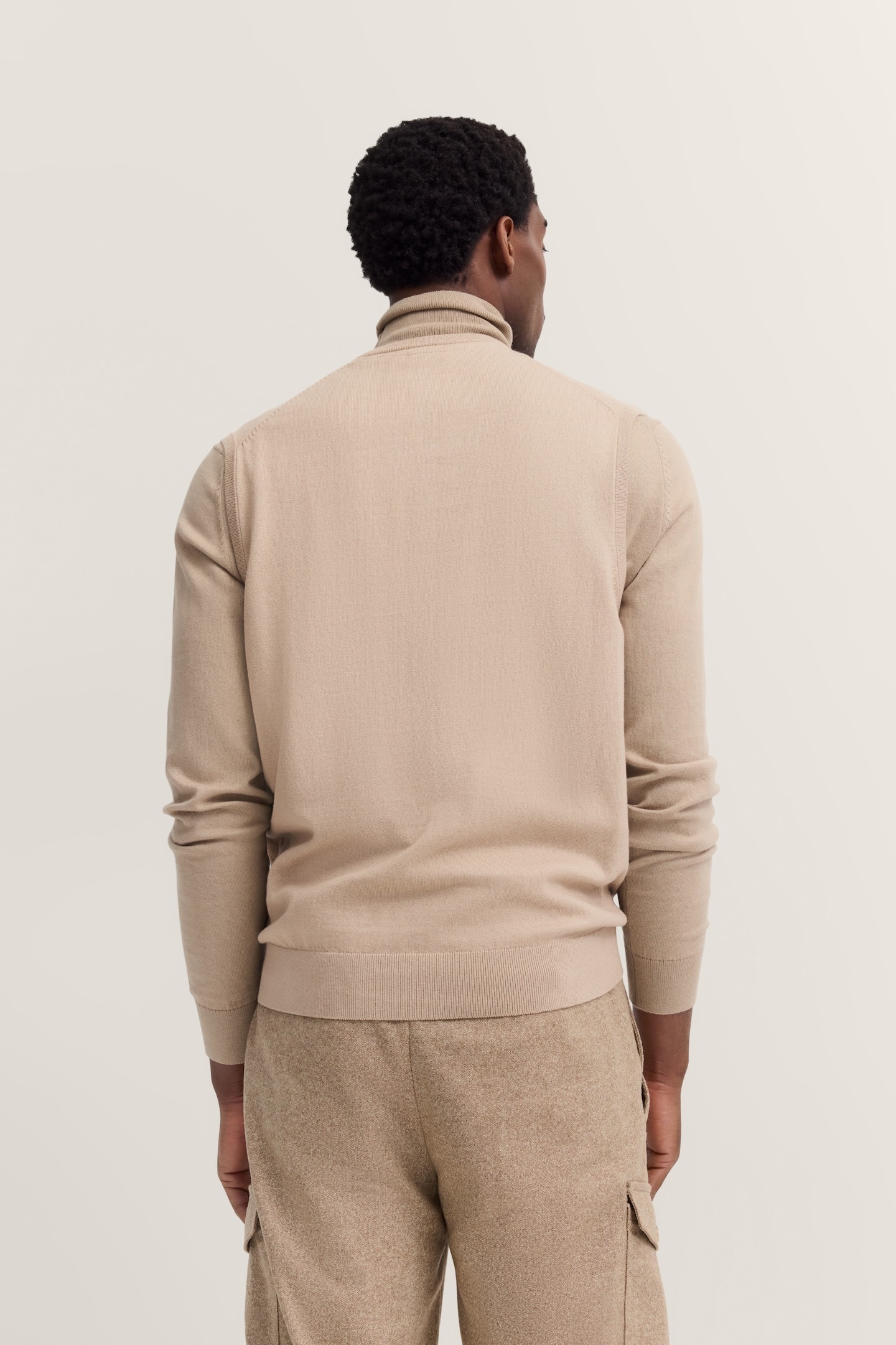 bugatti Pullunder »Regular Fit« mit V-Ausschnitt aus Baumwolle-Kaschmir