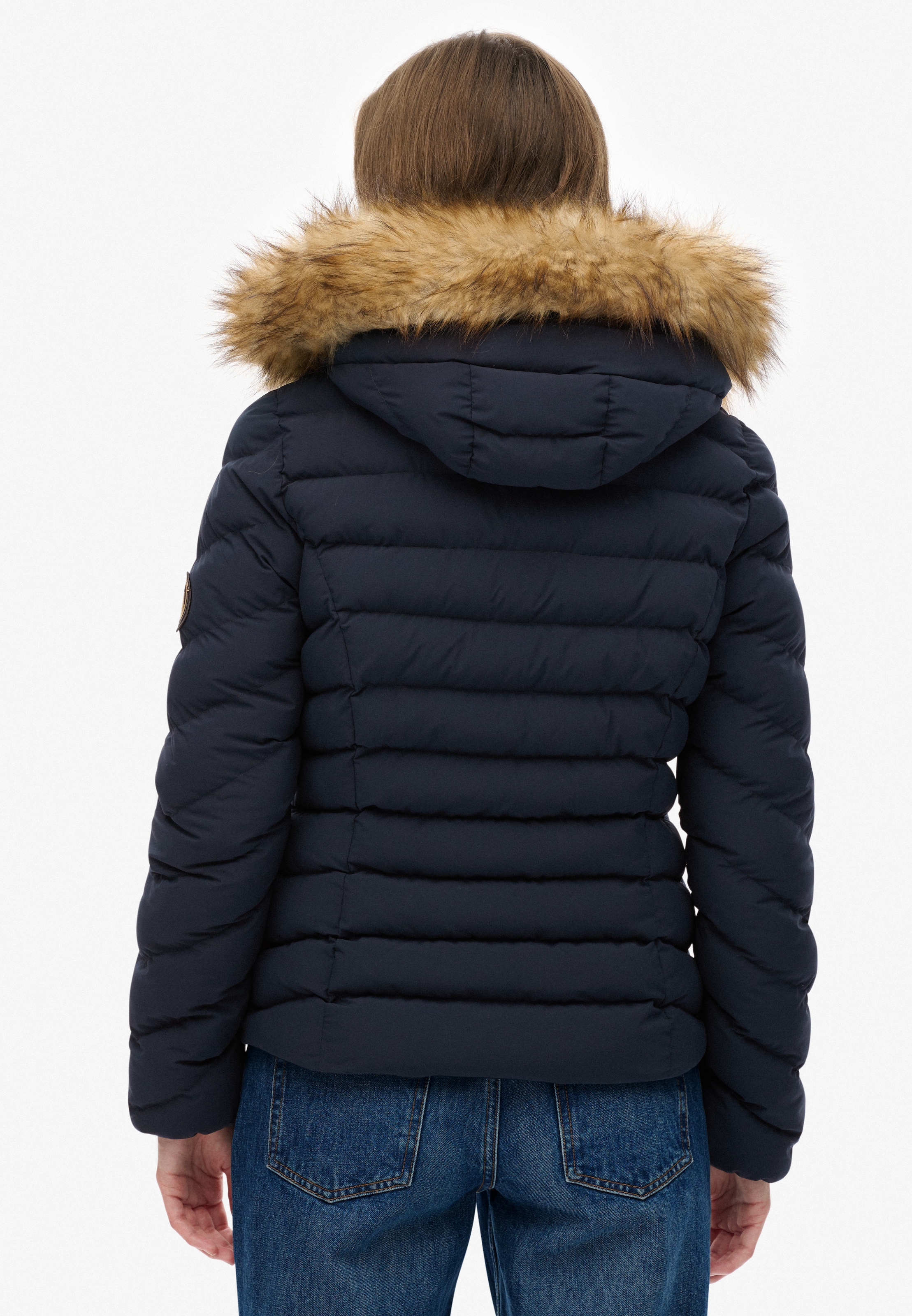 Superdry Steppjacke »FUJI FAUX FUR HOOD PADDED JKT« mit Kapuze mit Markenlabel, Slim Fit, hochschließender Kragen, aus Webmaterial