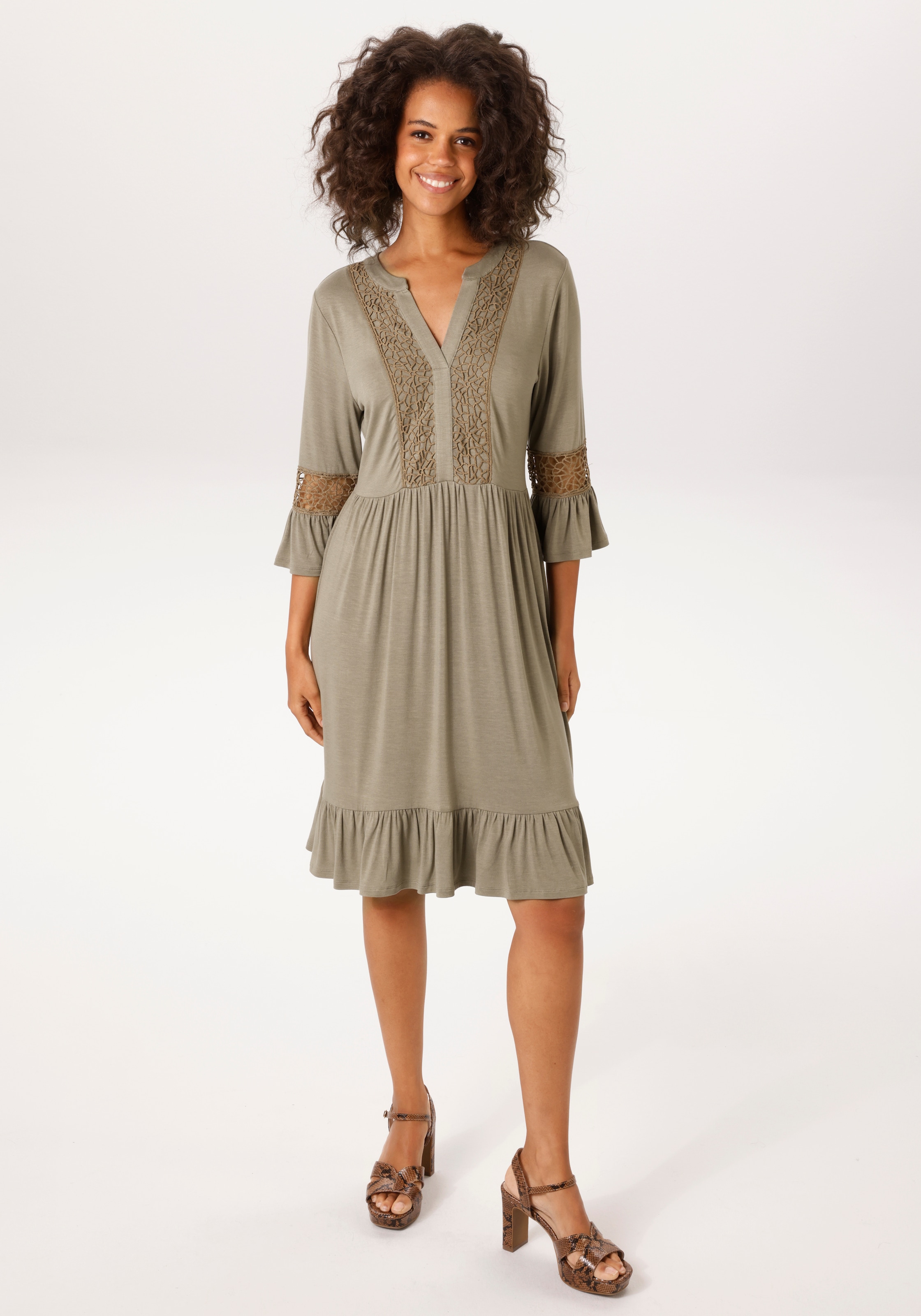 Aniston CASUAL Tunikakleid mit Häkelspitze vertiertes Vorderteil und Ärmel - NEUE KOLLEKTION