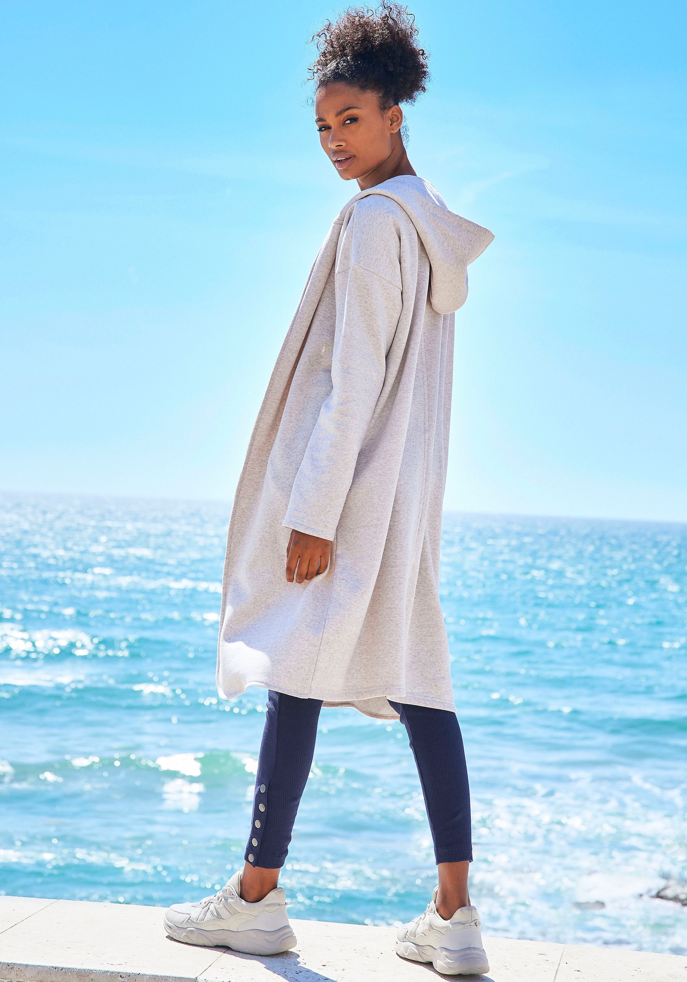 H.I.S Kapuzensweatjacke, mit lockerem Schnitt, Loungeanzug