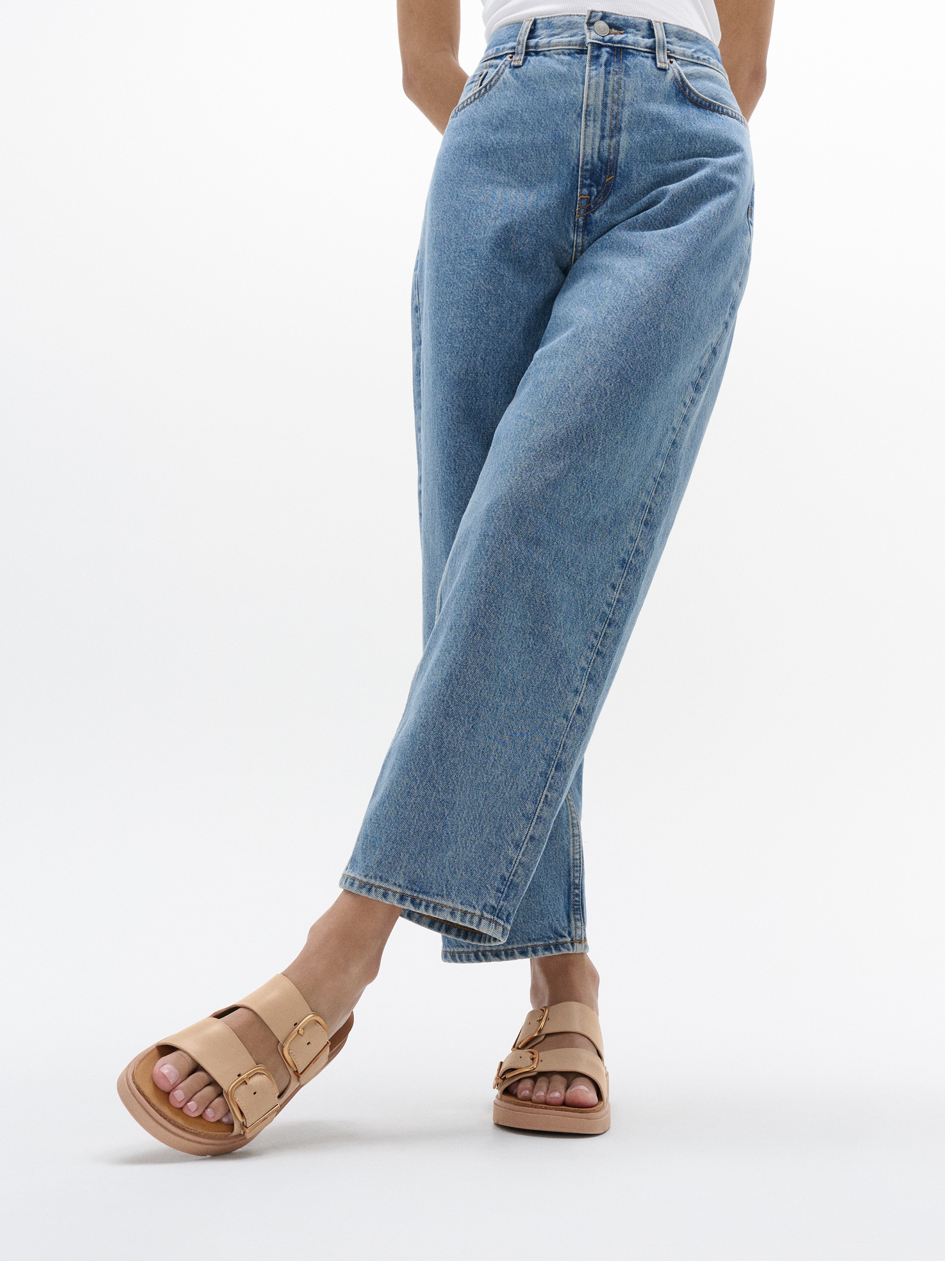 Fitflop Pantolette »GEN-FF«, Keilabsatz, Sommerschuh, Schlappen mit Microwobbleboard-Innensohle