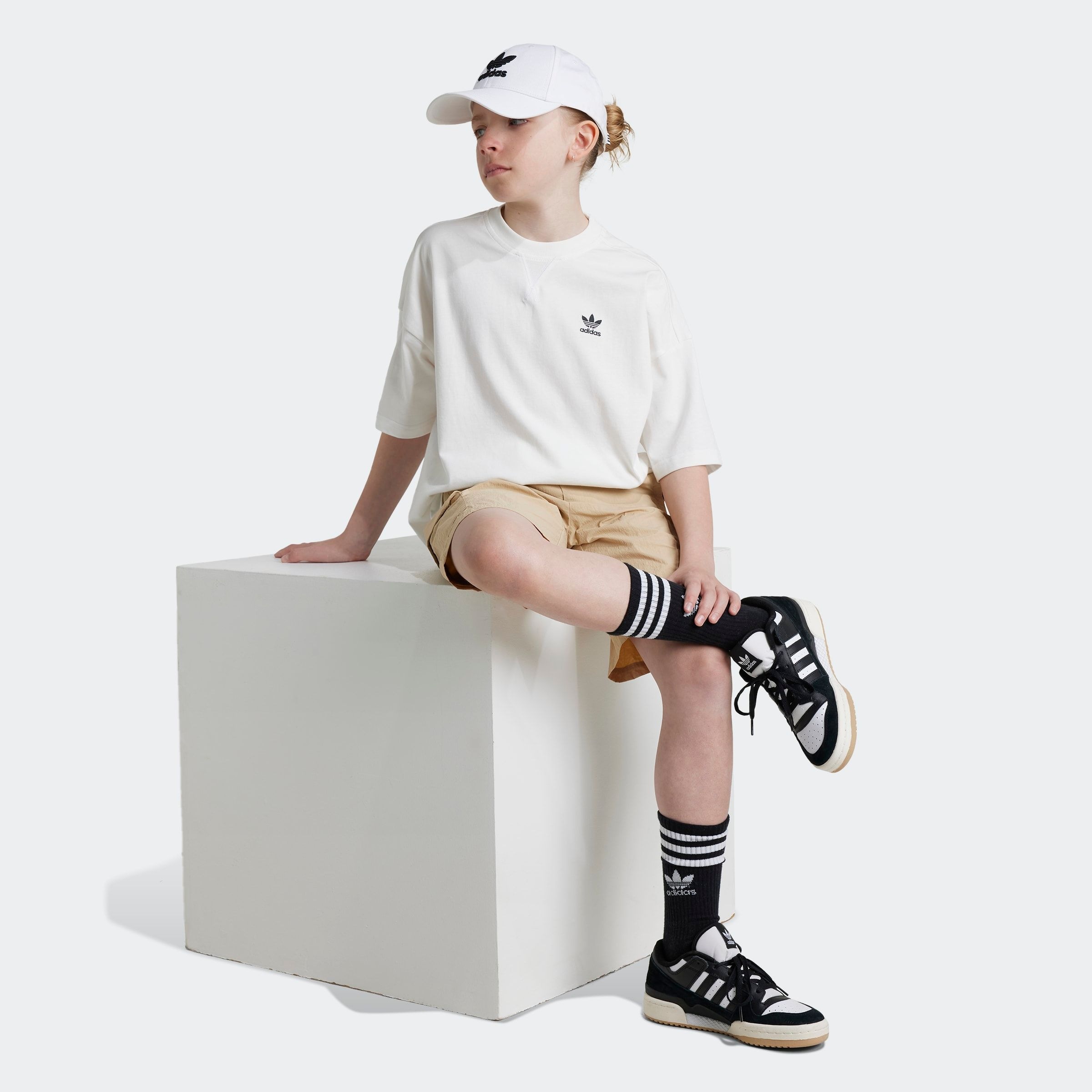 adidas Originals T-Shirt »KIDS« lockere Passform, für Kinder, mit aufgesticktem Trefoil Logo