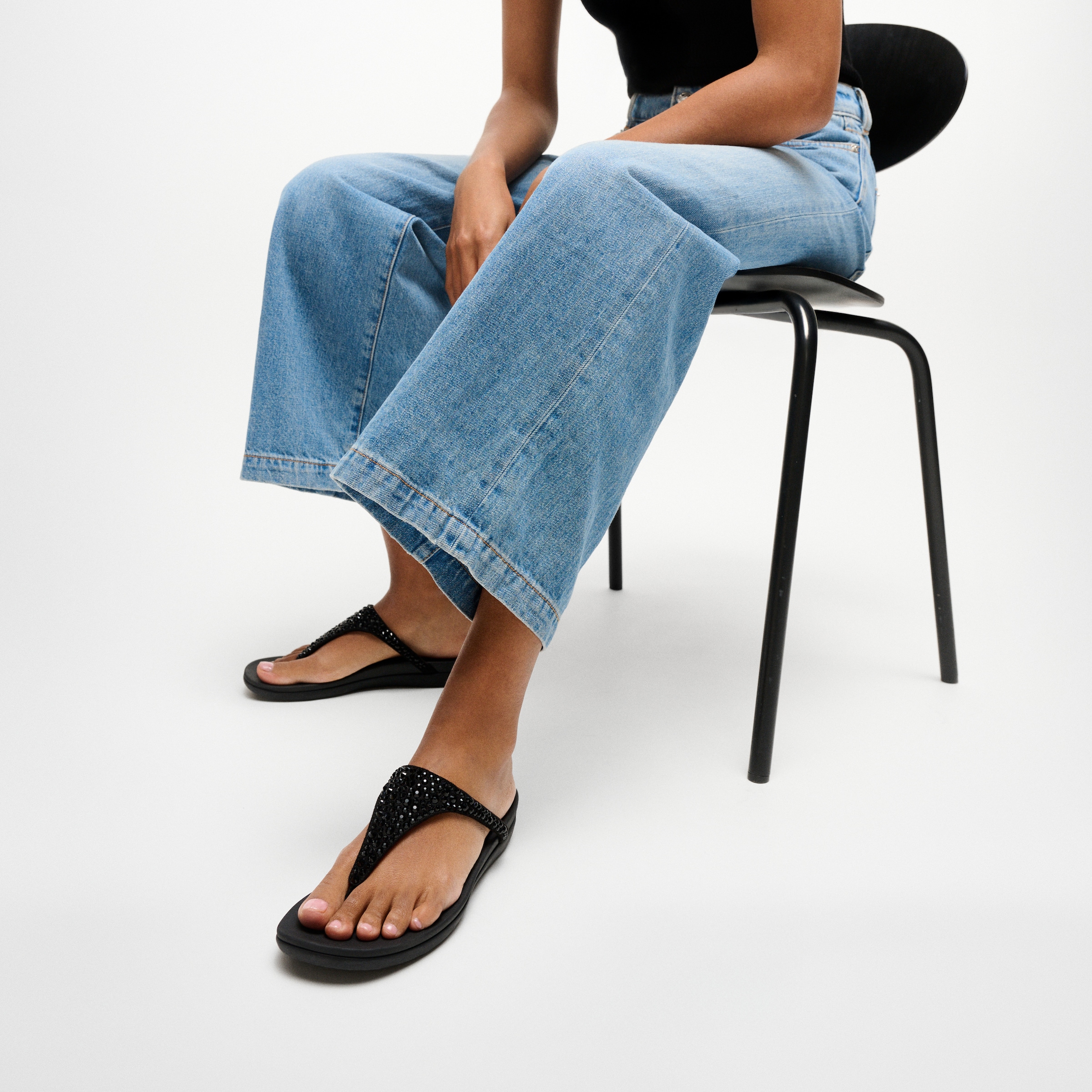 Fitflop Zehentrenner »SOLAY MIXED-CRYSTAL TOE-POST SANDALS«  Dianette, Schlupfschuh, Sommerschuh mit edlem Glitter