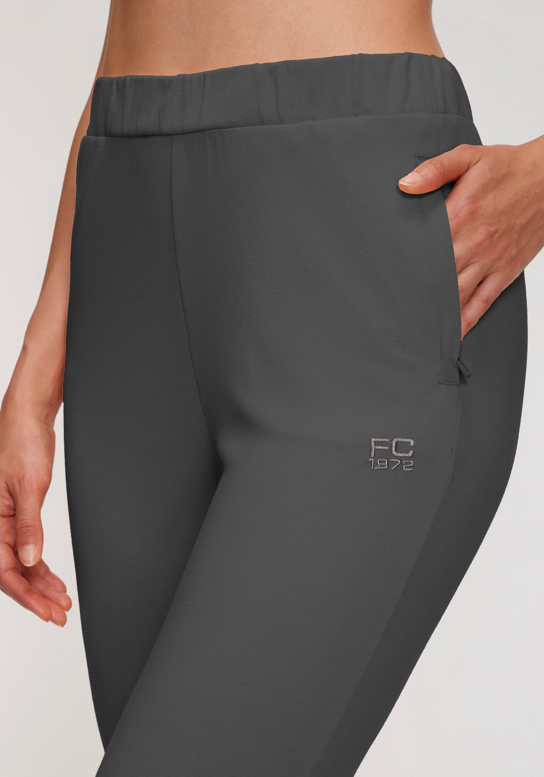 French Connection Loungepants, schmale sportive Form, weich fließend