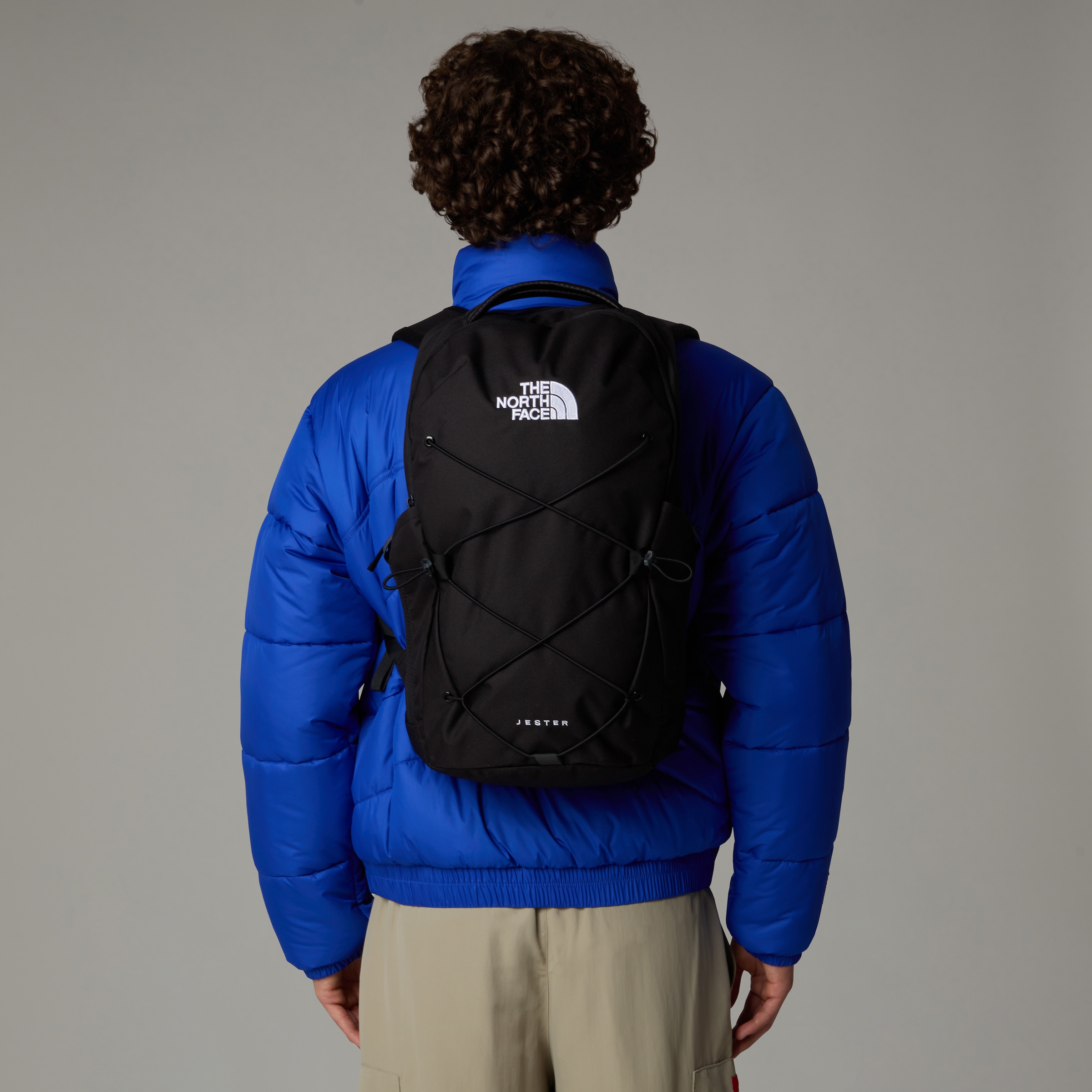 The North Face Sportrucksack »JESTER« für Sport und Alltag, 28 Liter Volumen, mit schützendem Laptopfach