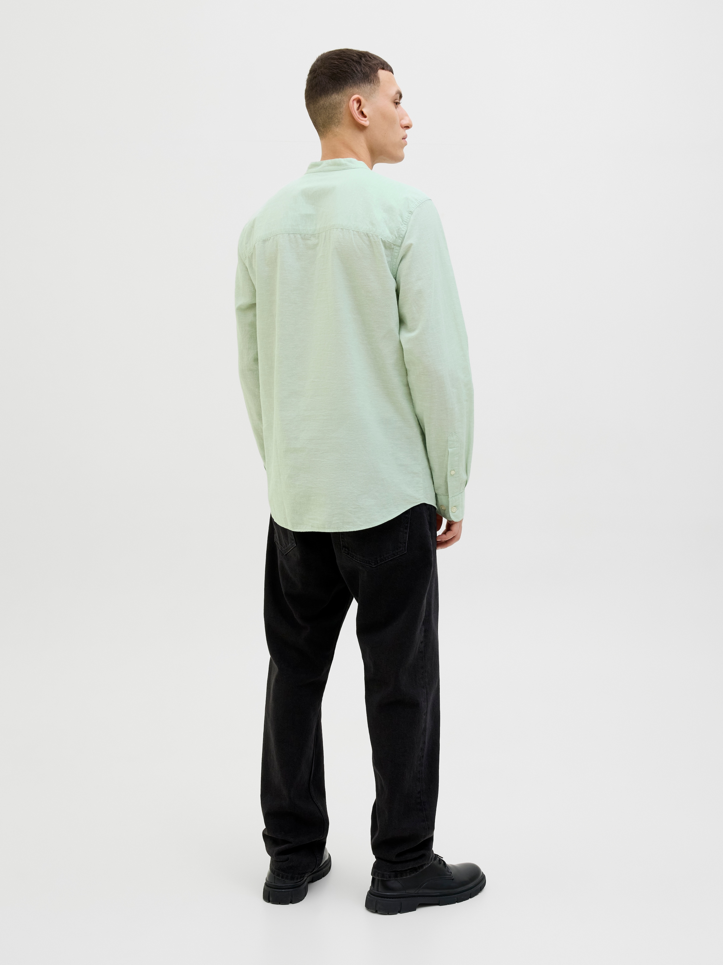 Jack & Jones Langarmhemd »JJEBREEZE BAND SHIRT LS SN«, mit Bandkragen
