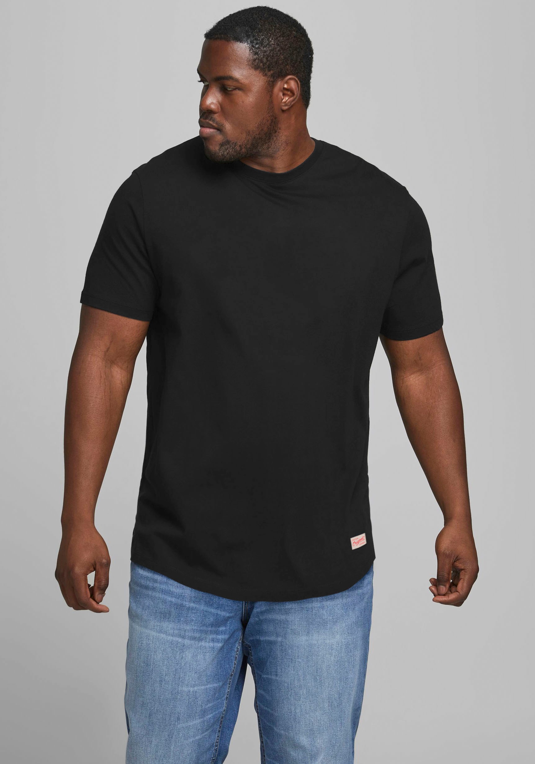 Jack & Jones PlusSize T-Shirt »NOA TEE«, mit abgerundetem Saum, bis Größe 6XL