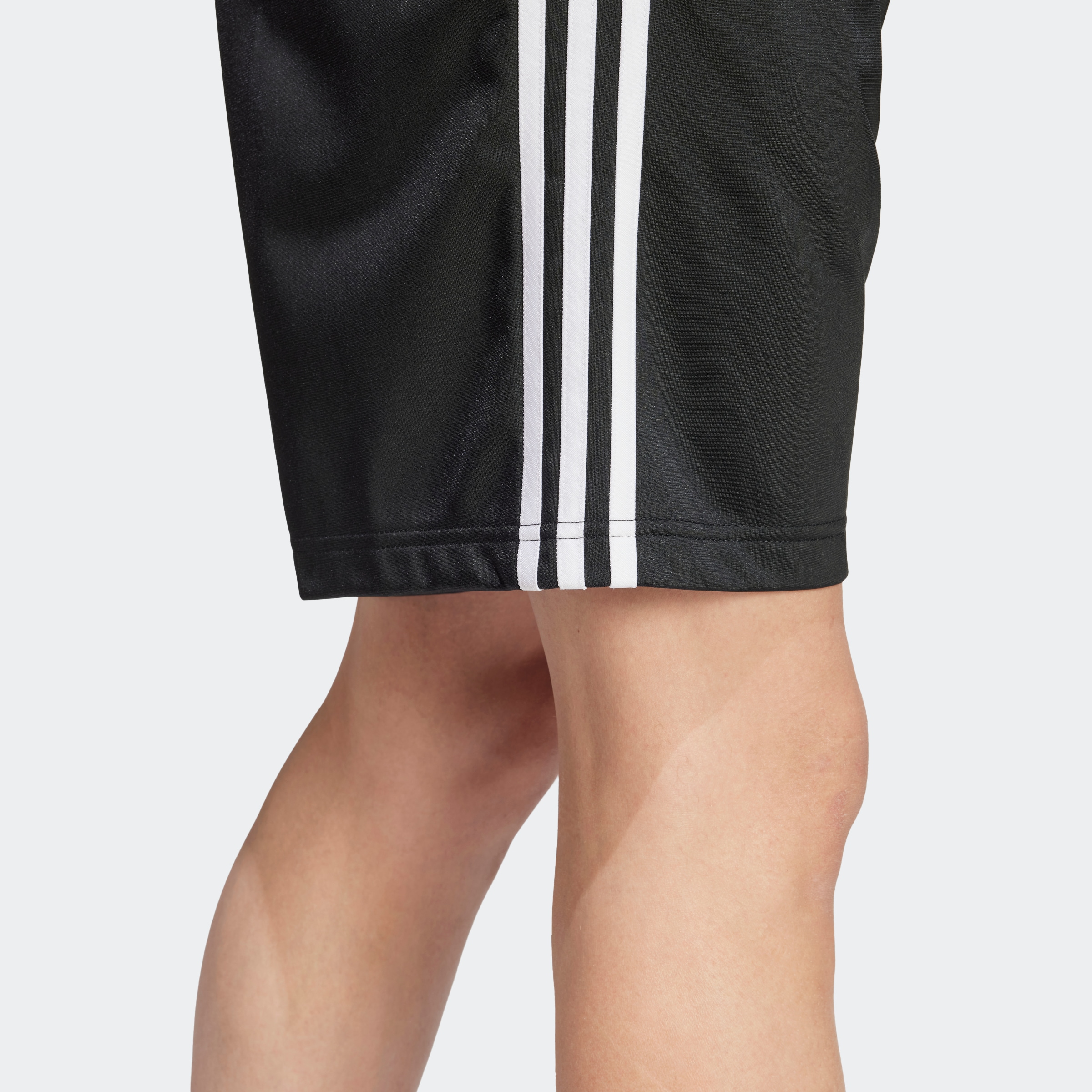 adidas Originals Shorts »FIREBIRD SHORT«, (1 tlg.)