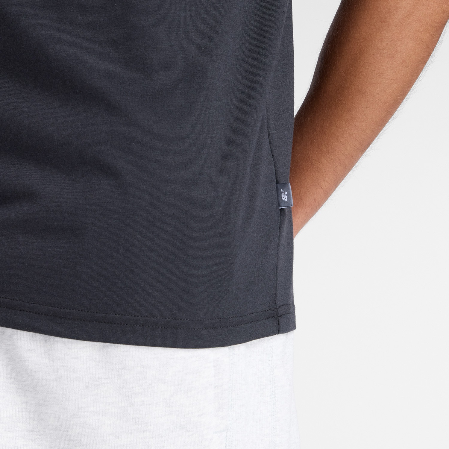 New Balance Trainingsshirt »Heathertech Graphic T-Shirt 2 BLACK«