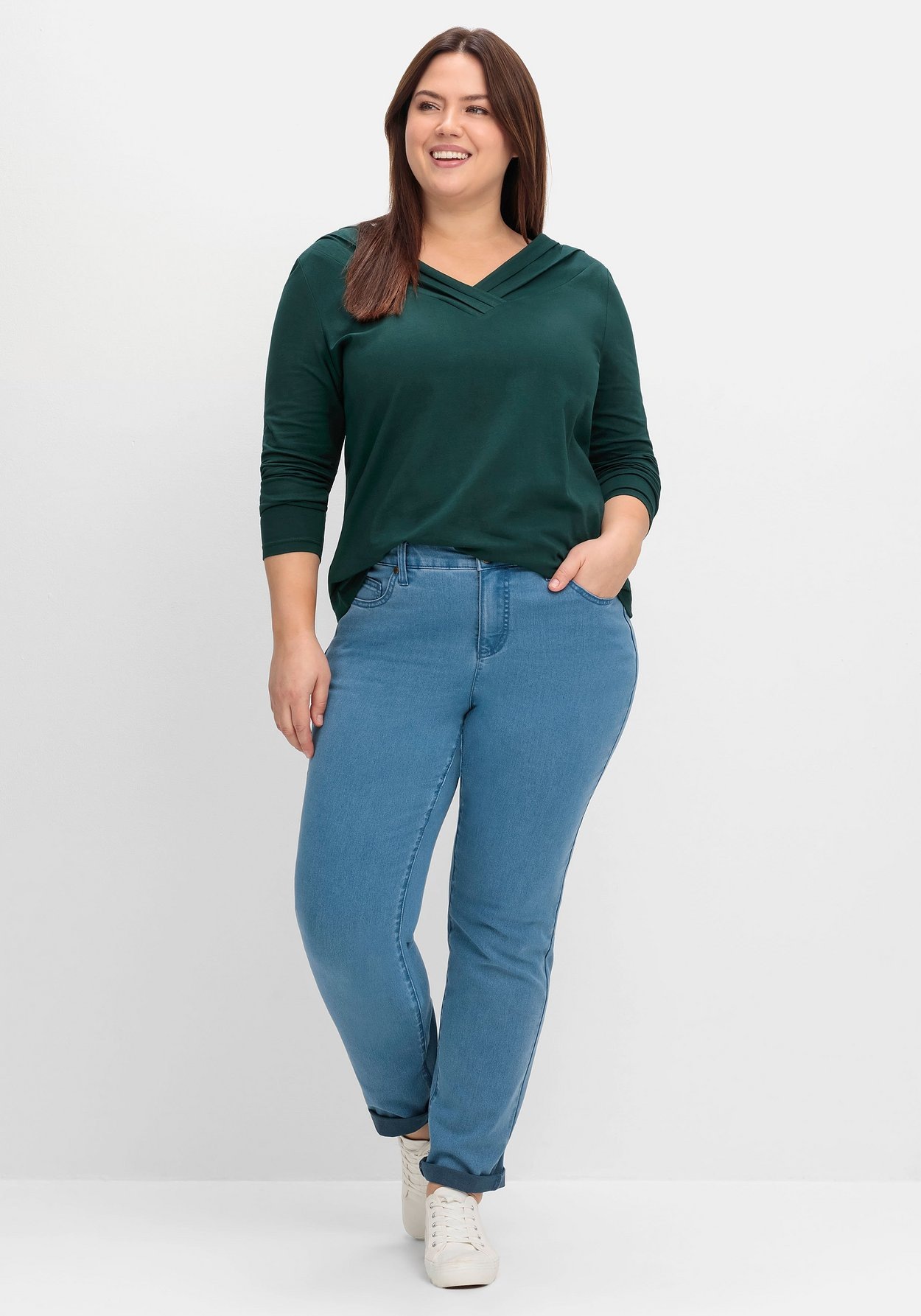 Sheego Langarmshirt »Langarmshirt mit Zierfalten am V-Ausschnitt, A-Linie«, mit Zierfalten am V-Ausschnitt, A-Linie