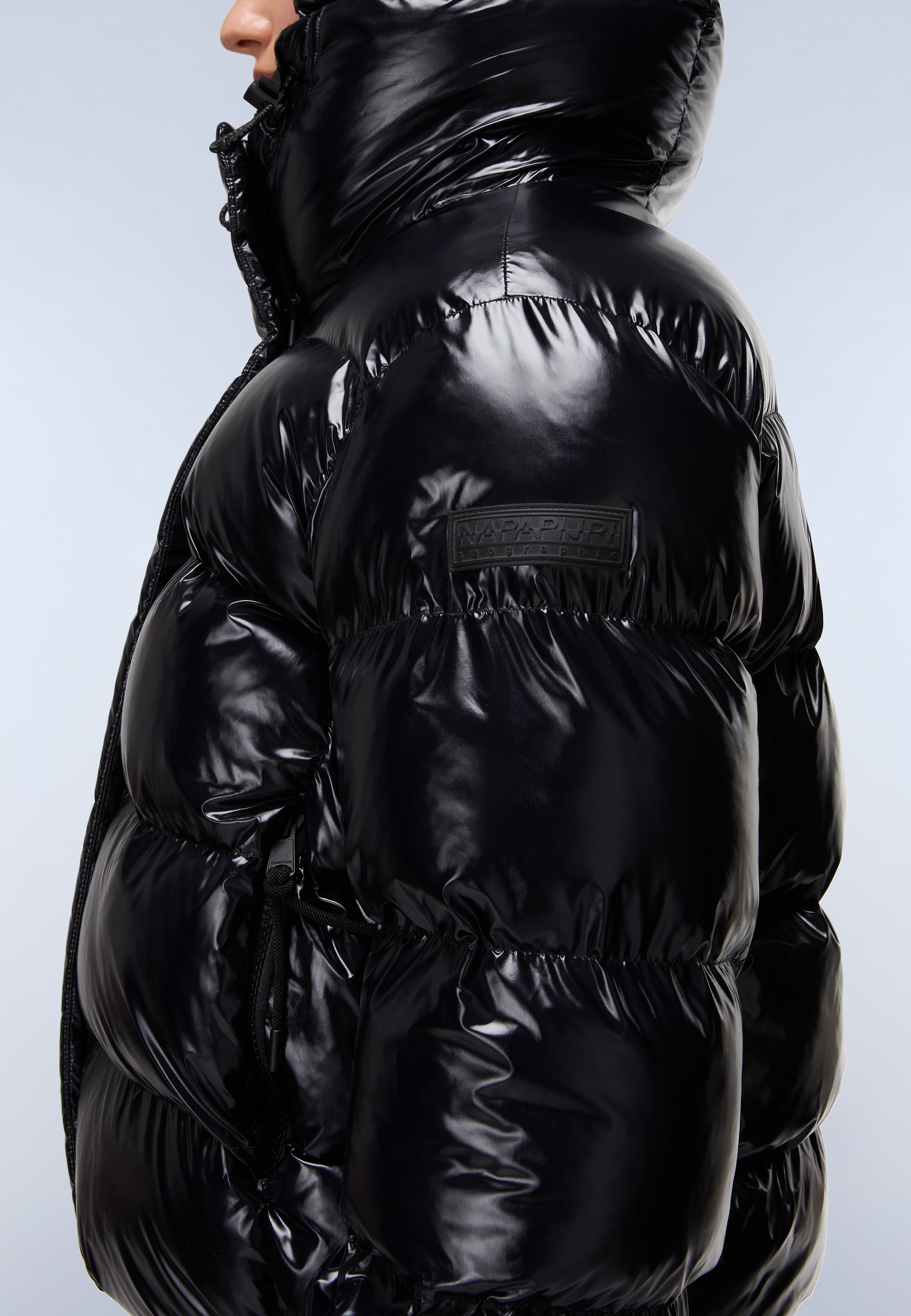 Napapijri Steppjacke mit Kapuze unifarbenes Design, aus Polyamid und Polyurethan, mit Polyesterfutter