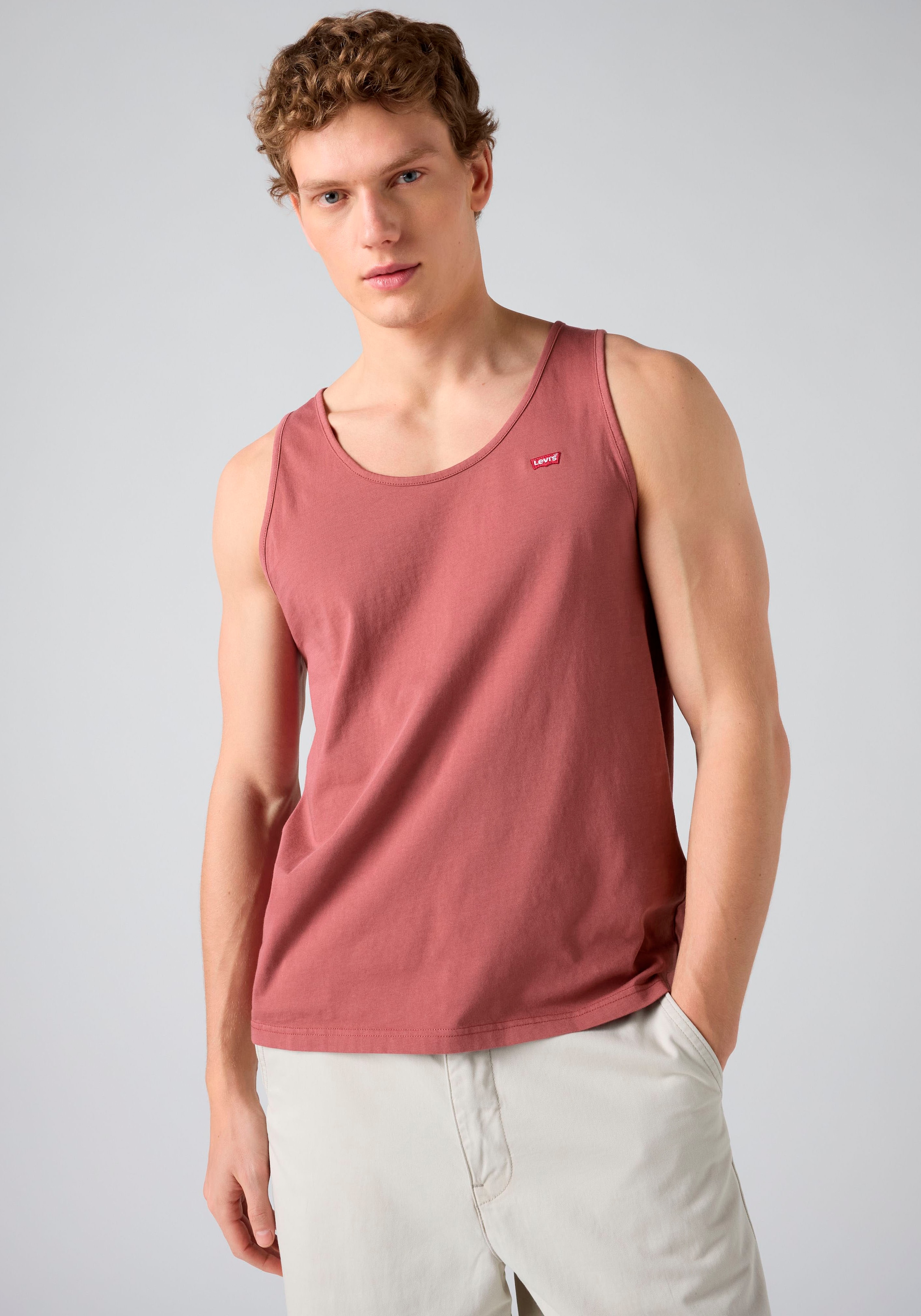 Levi's® Tanktop »LSE HOUSEMARK TANK« mit Logo Stickerei