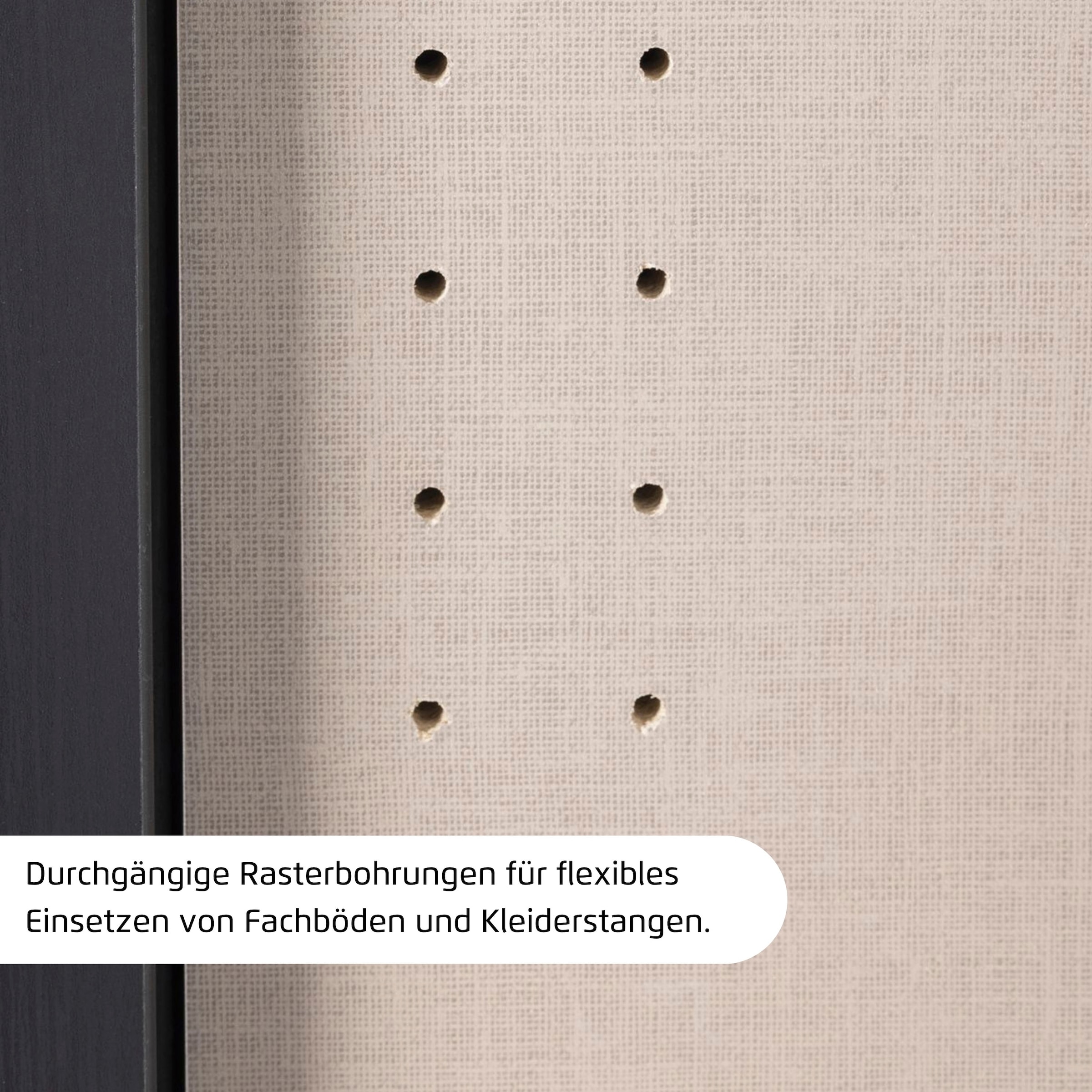 rauch Schwebetürenschrank »Kleiderschrank Schrank Garderobe Wäscheschrank SEVILLA mit Spiegel«, (in 3 verschiedenen Ausstattungen BASIC/CLASSIC/PREMIUM), Metall-Griffleisten alufarben oder Graumetallic MADE IN GERMANY