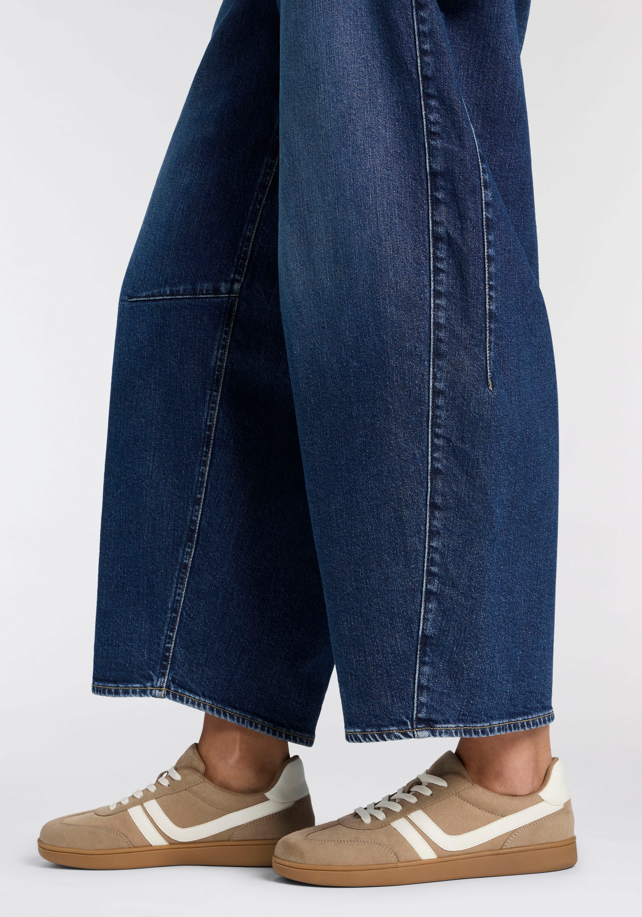 Herrlicher 5-Pocket-Jeans »Barrow Denim« aus leichtem Denim, Loose Fit