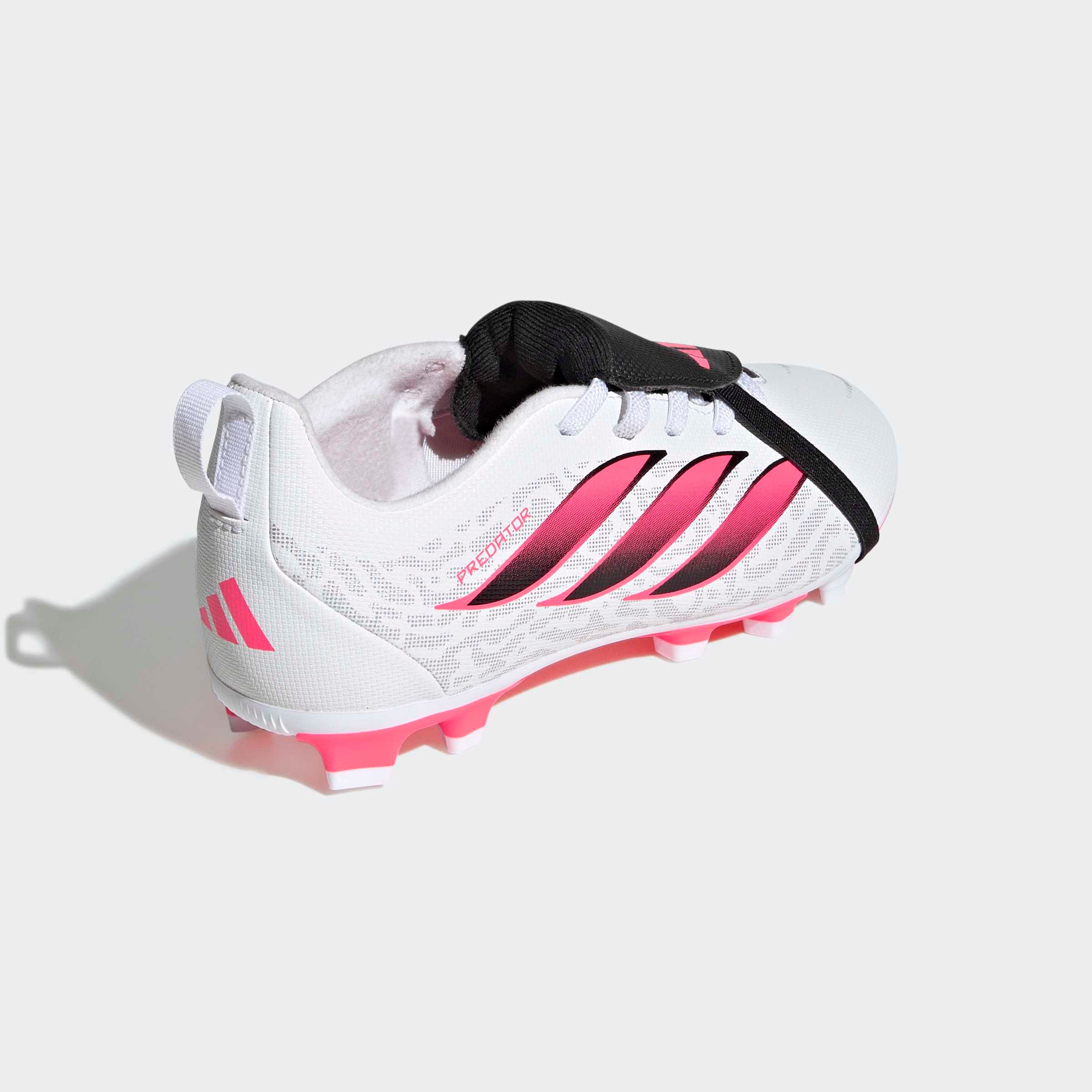 adidas Performance Fußballschuh »PREDATOR CLUB KIDS , FESTE BÖDEN/GEMISCHTE BÖDEN, UMSCHLAGBARE ZUNGE«  für viele verschiedene Böden geeignet, für Jugendliche & Kinder