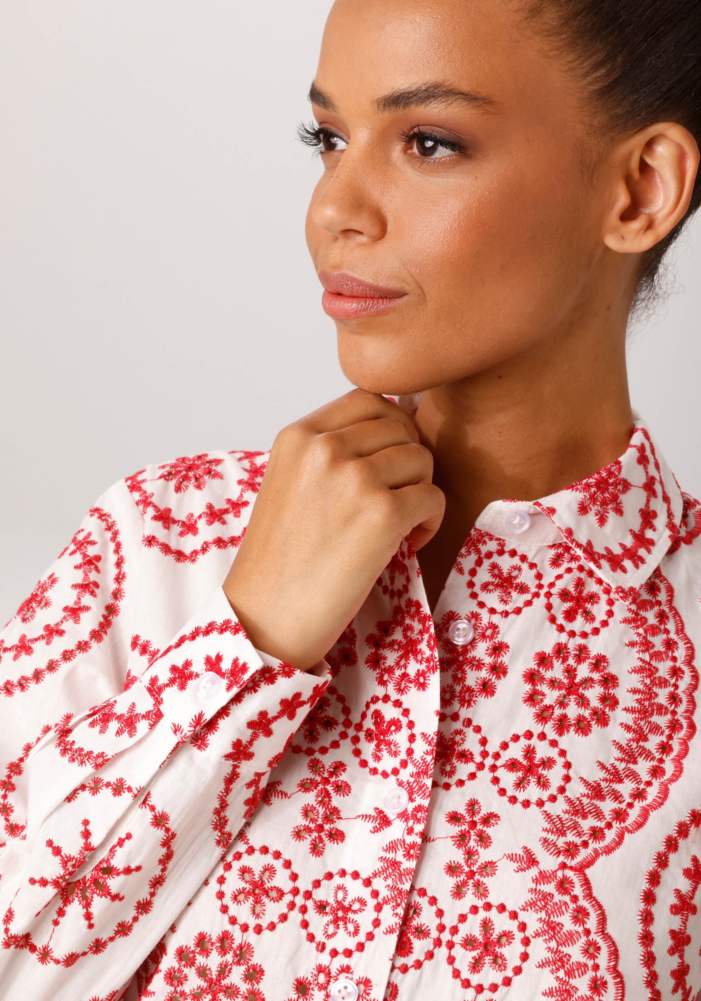 Aniston CASUAL Hemdbluse mit Lochmuster und Stickereien aufwändig verziert - NEUE KOLLEKTION