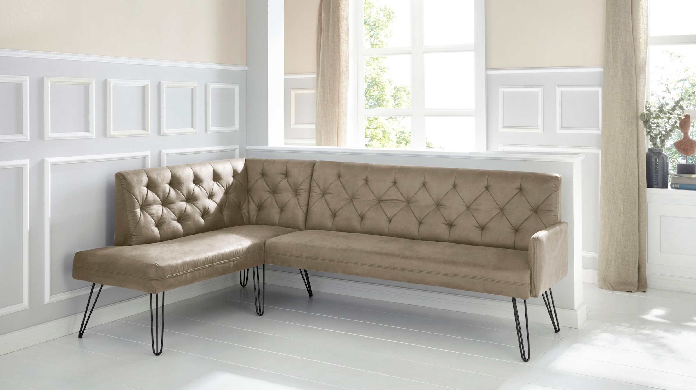 exxpo - sofa fashion Eckbank »Doppio, Chesterfield Optik, komfortabel und bequem, hohe Designfüße«, Frei im Raum stellbar