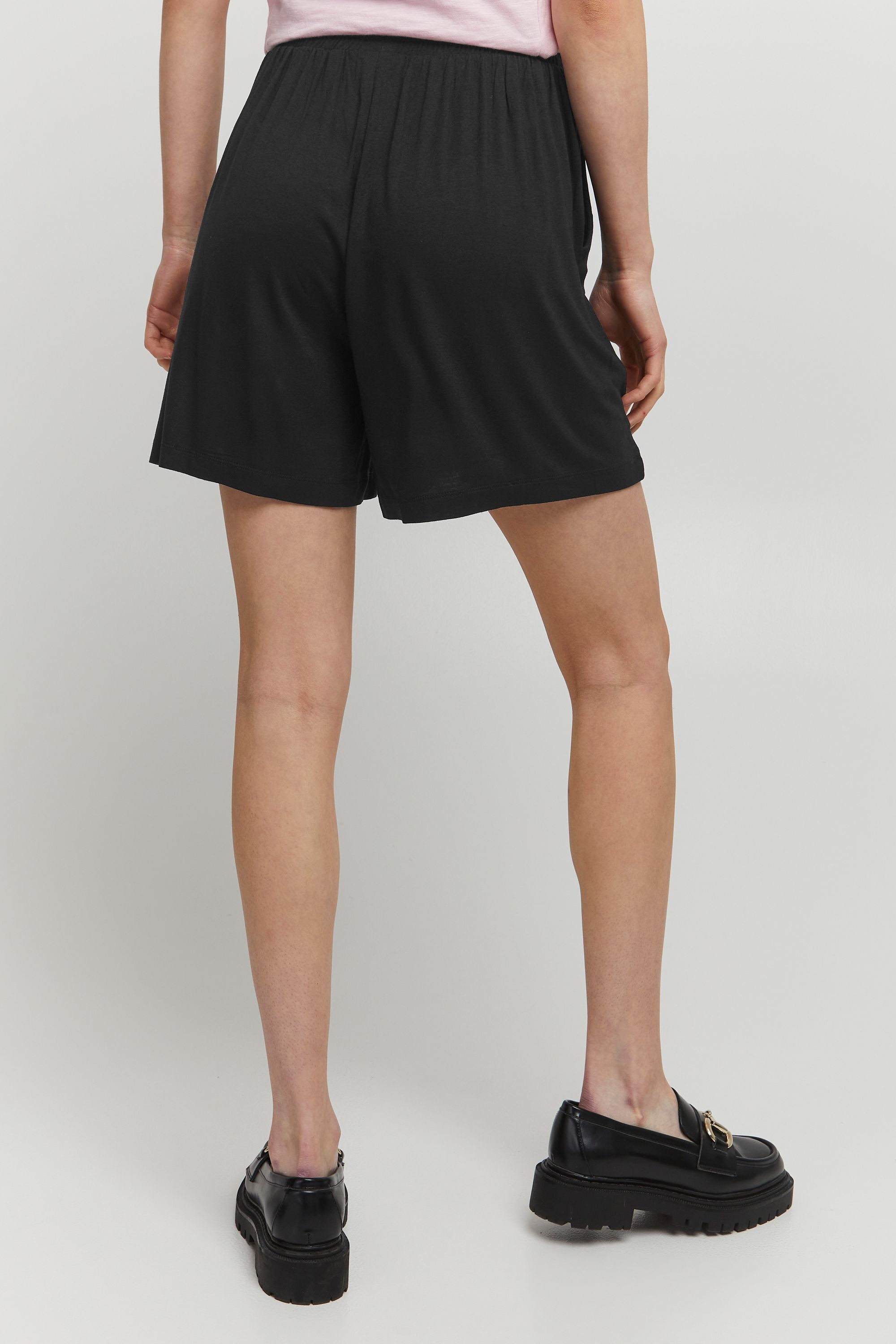 b.young Shorts »Shorts BYUsilia«