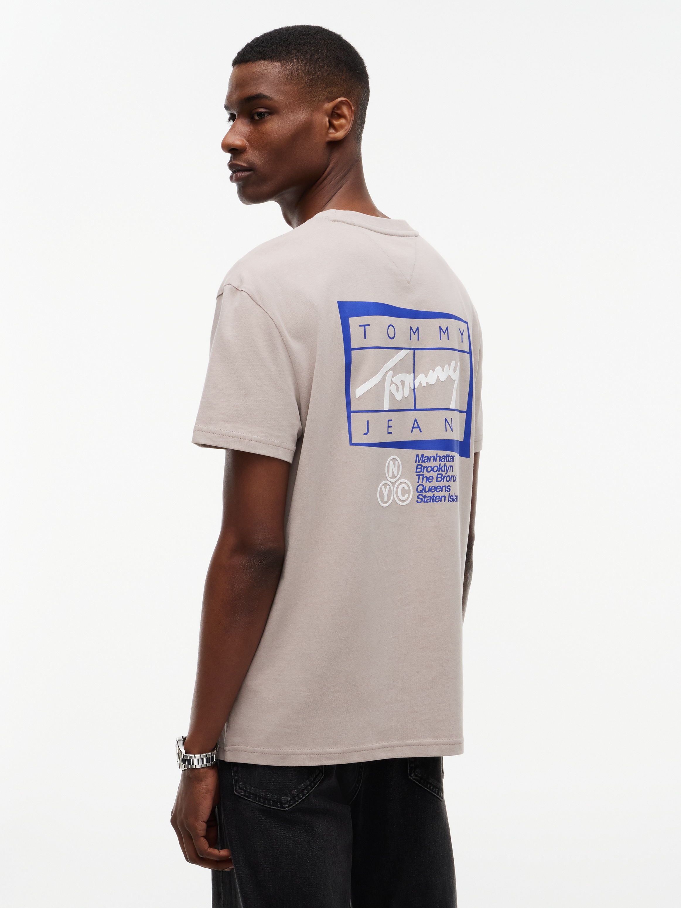 Tommy Jeans T-Shirt »REGULAR SIGNATURE PLAY TEE« Regular fit mit Print